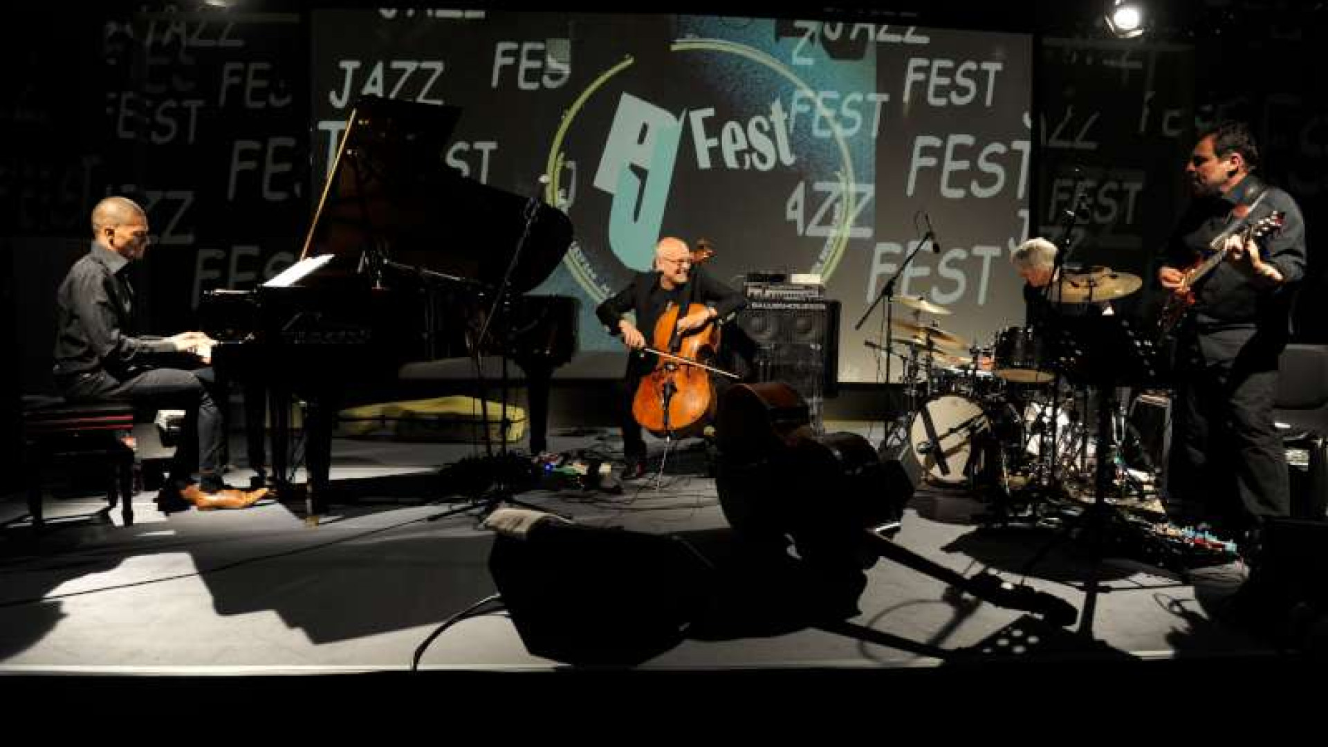 Piacenza Jazz Fest, la magia di Lars Danielsson conquista le Rotative