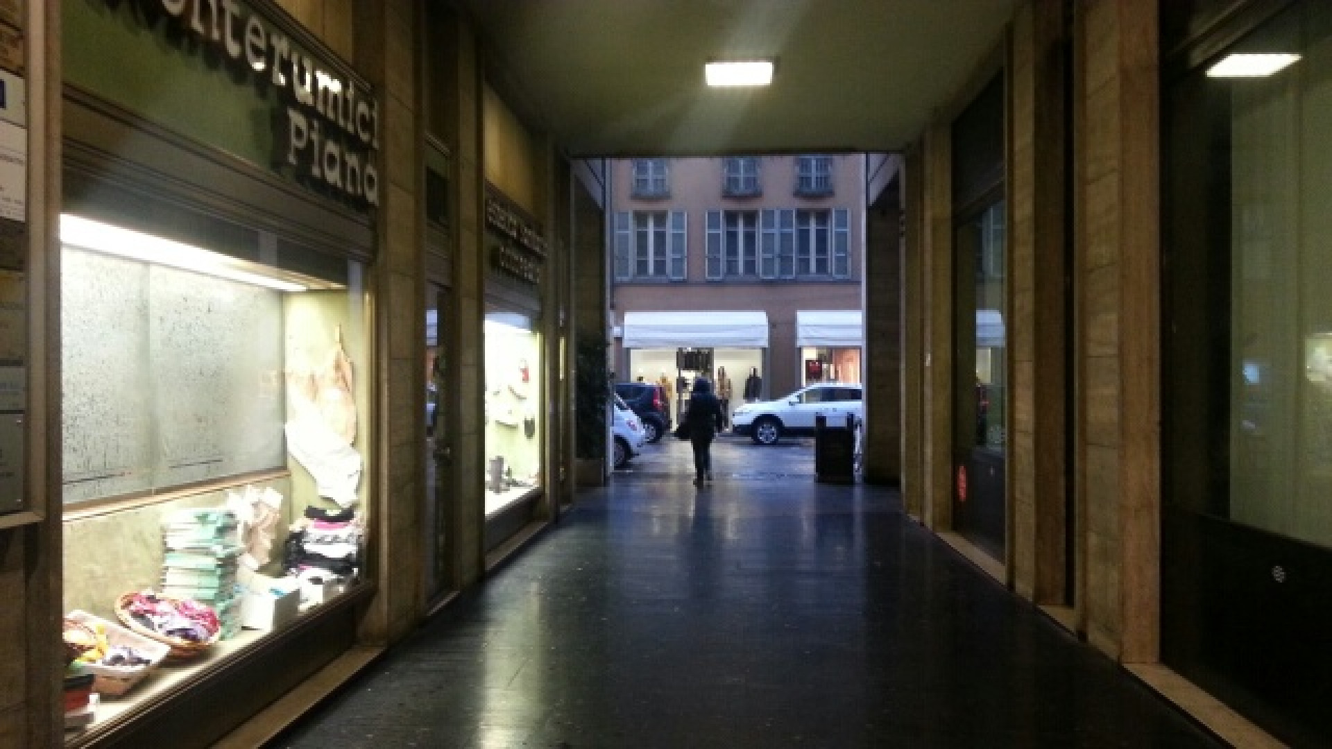 Gallerie coperte del centro storico, il viaggio che sa di amarcord sul quotidiano Libertà