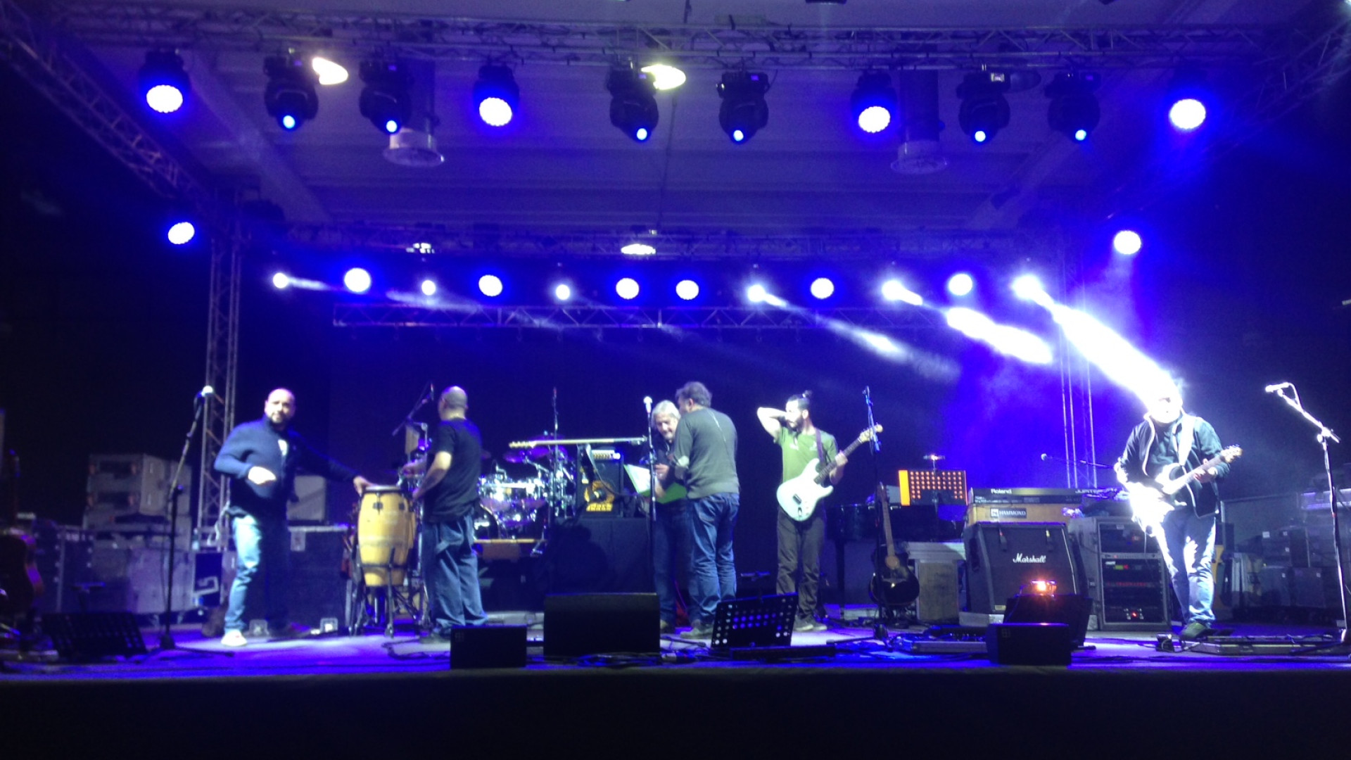 I Nomadi in concerto a Piacenza Expo per gli alluvionati di Roncaglia