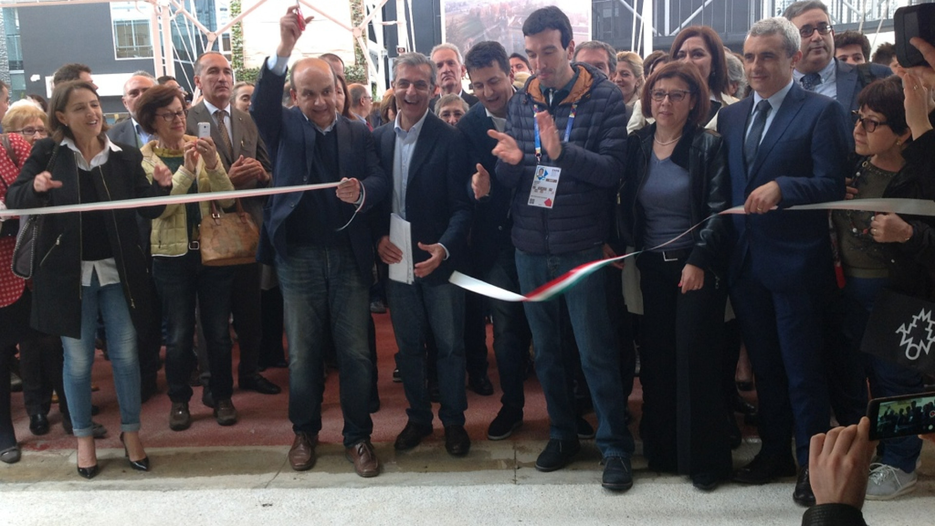 Expo 2015, inaugurata la Zolla: "Piacenza è al centro del mondo"