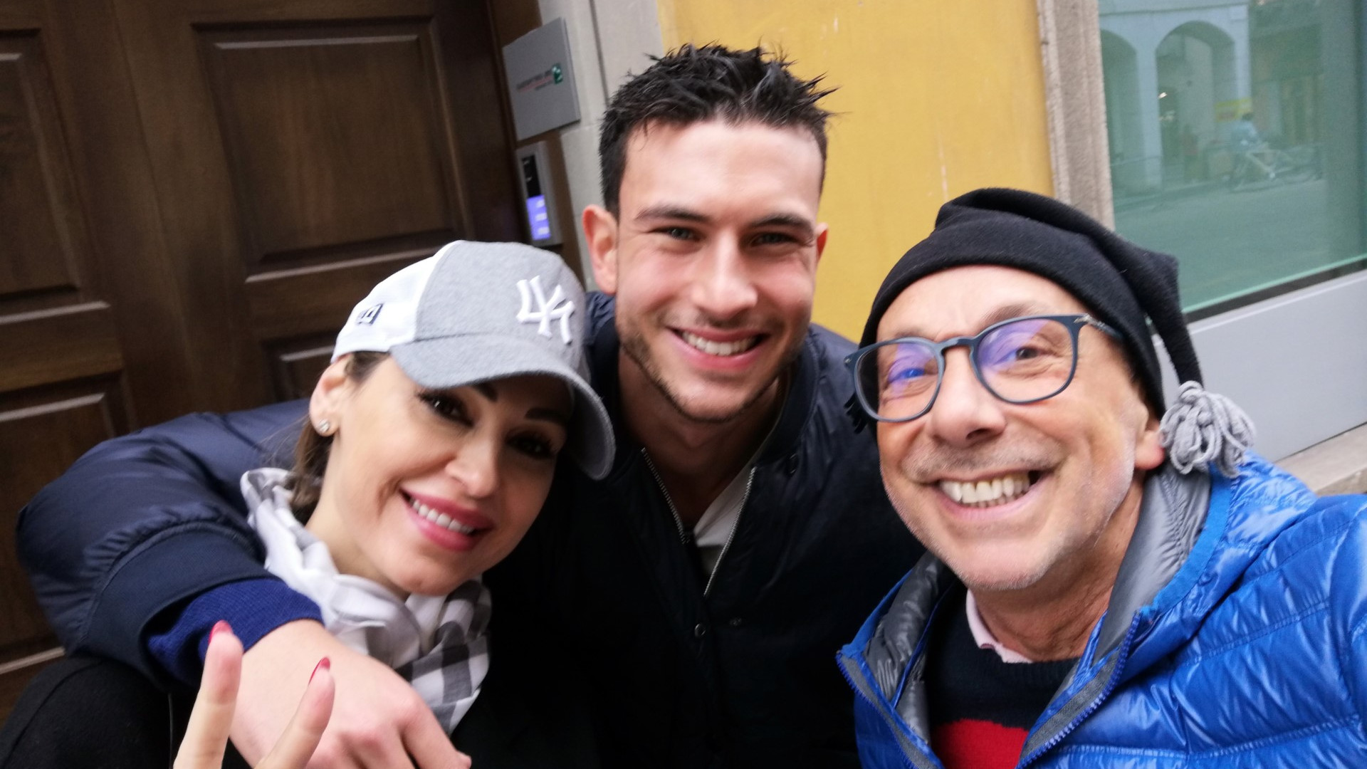 Anna Tatangelo e Mattia Narducci al point della Cri. "Al via il percorso sensoriale"