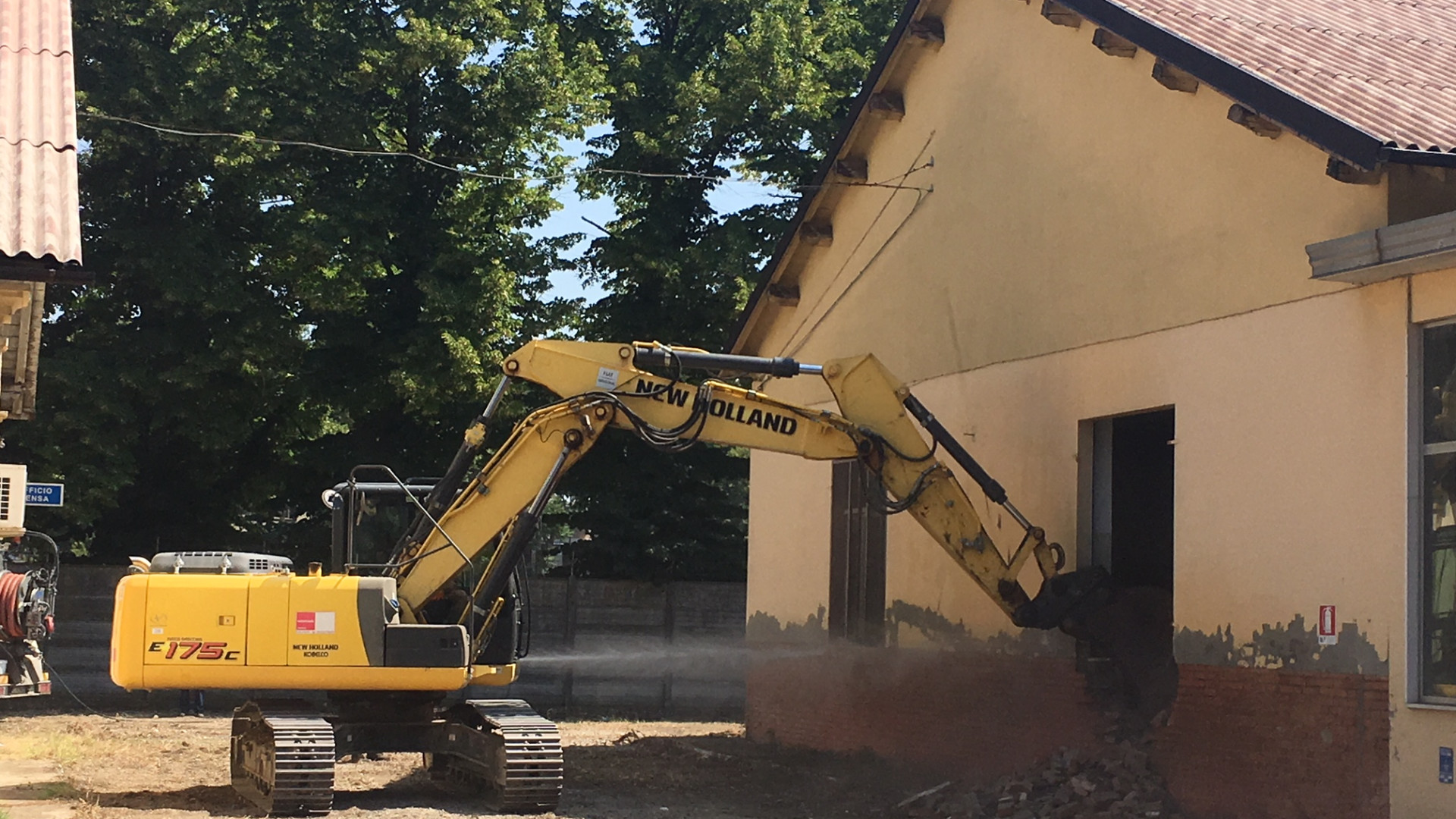 Ex Laboratorio Pontieri, partiti i lavori per le due nuove palestre