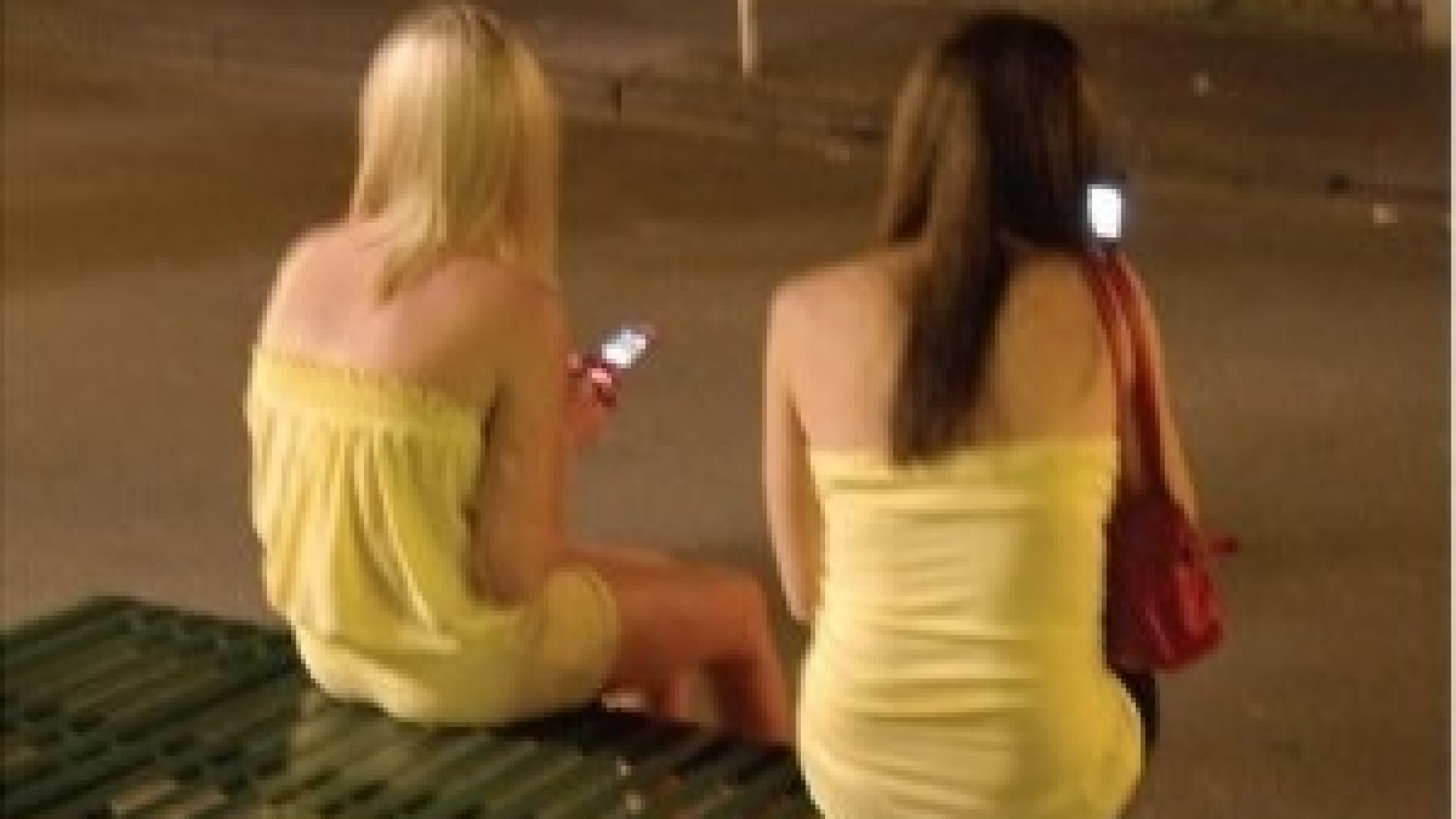 Ricatti a luci rosse, quando il pericolo corre su WhatsApp
