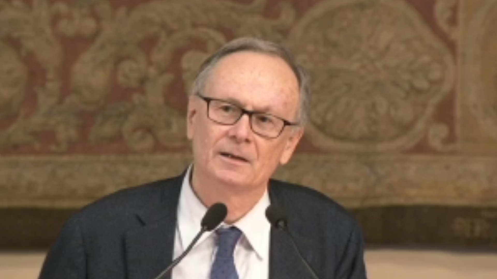 All'oncologo Cavanna la cittadinanza onoraria del Comune di Piacenza
