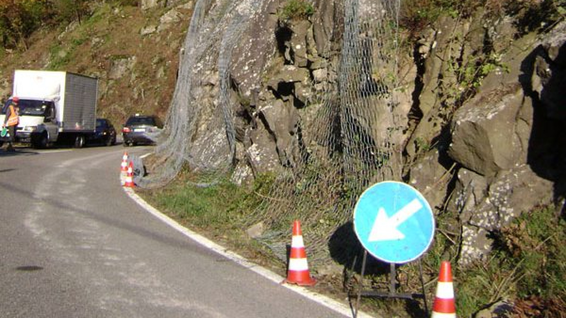 Lavori di messa in sicurezza, oggi chiusa la Provinciale di Val d'Aveto a Ferriere