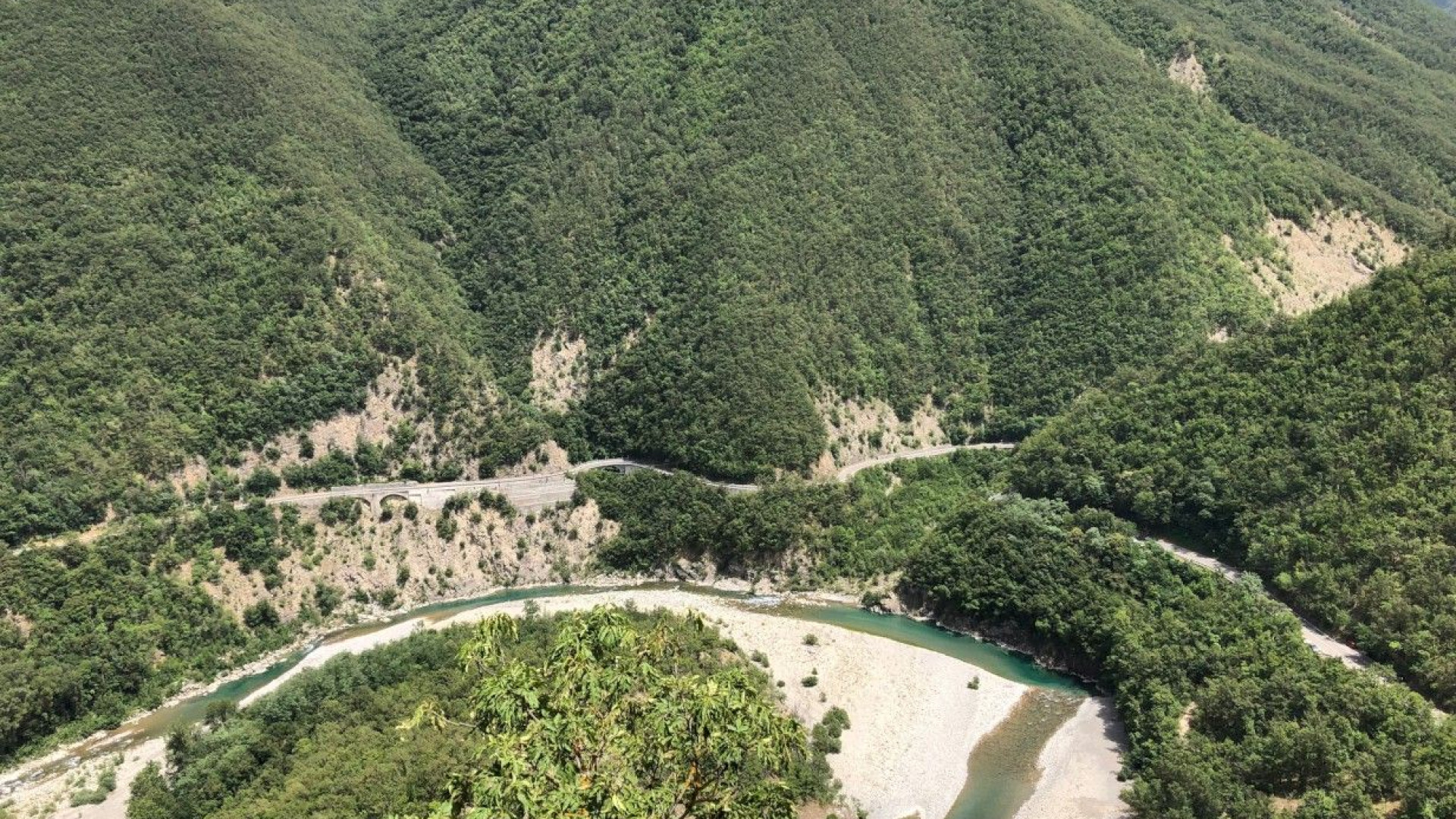 Val Trebbia, soccorritori a Brugnello per una donna infortunata alla caviglia