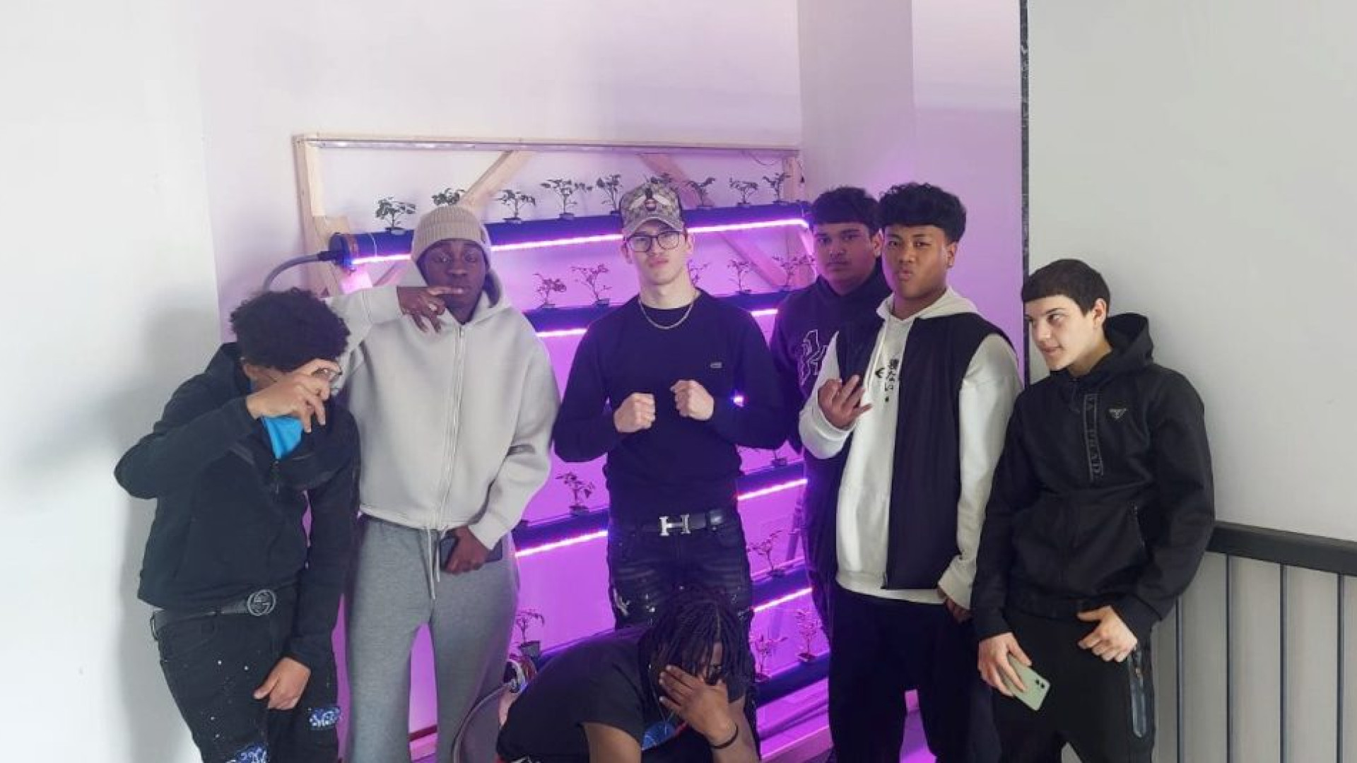 “Viaggiando senza terra”: |il progetto dei ragazzi del Mattei vince il premio "Cer"