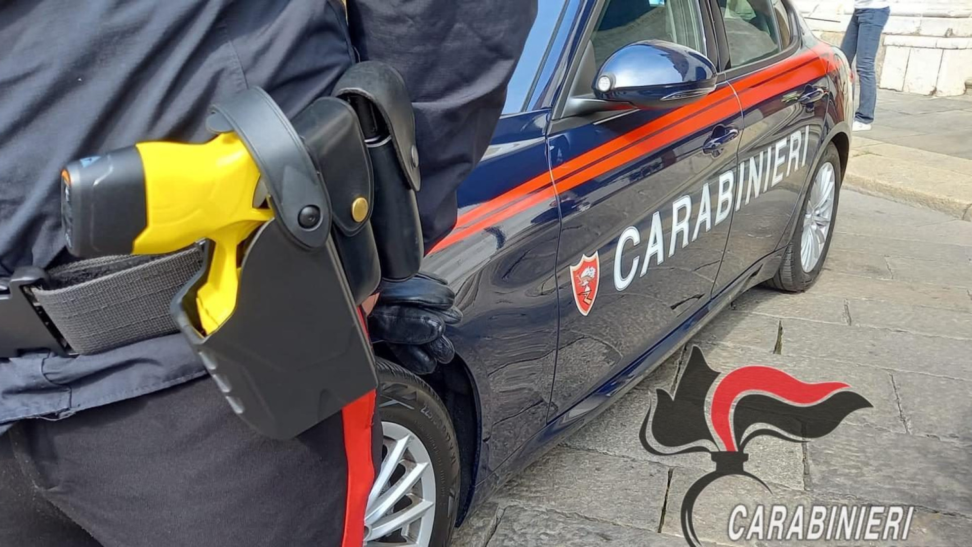 Aggrediva i familiari mentre era agli arresti domiciliari, 32enne trasferito in carcere