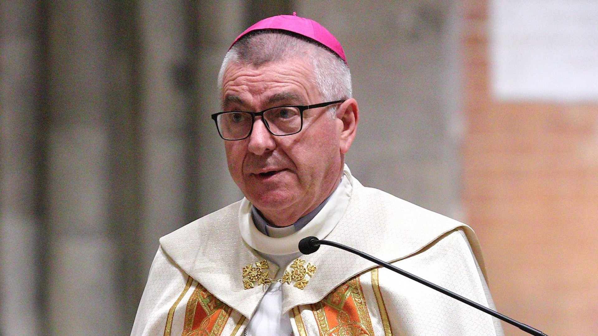 Preghiera per la pace con il vescovo in Santa Maria di Campagna il 6 ottobre