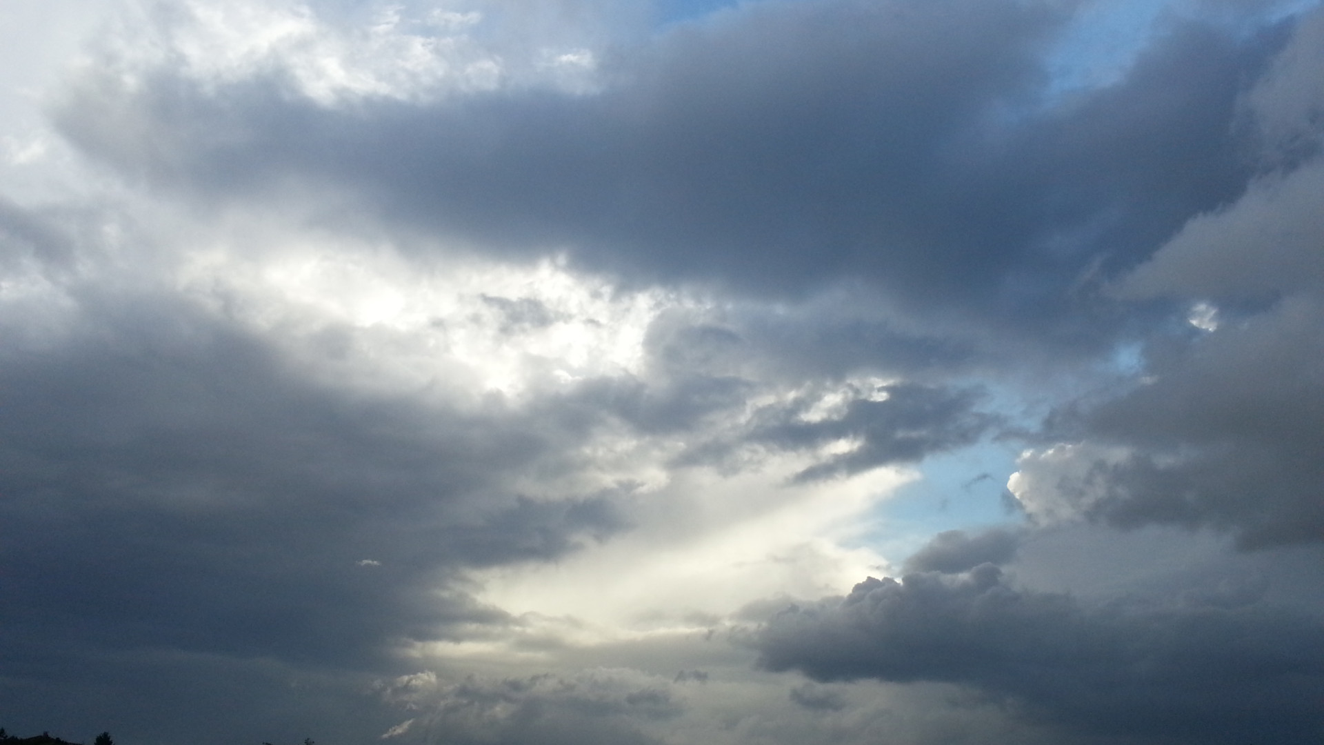 Meteo ancora instabile. Ferragosto tra piogge e schiarite