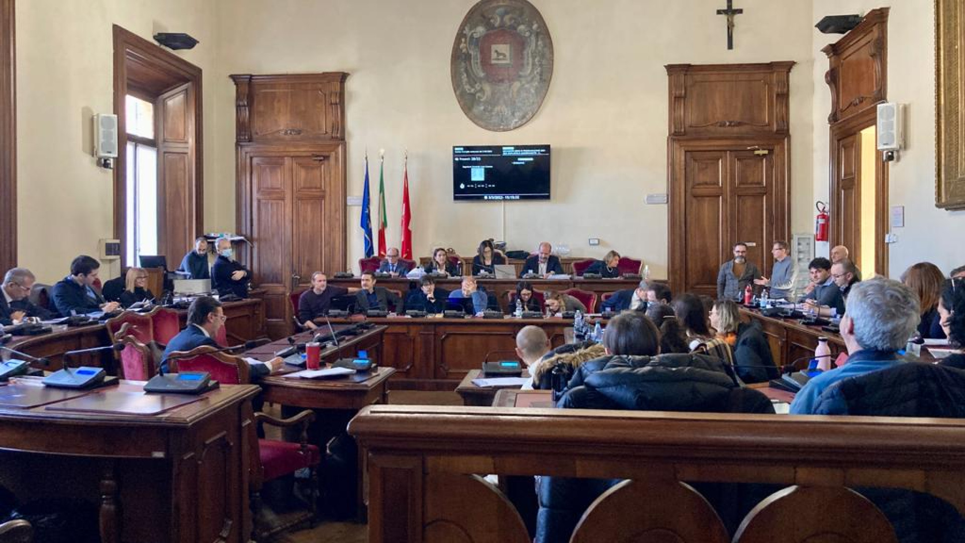 Bilancio 2023, Barbieri: "Rischio aumento Tari". Il sindaco: "Vogliamo evitarlo"
