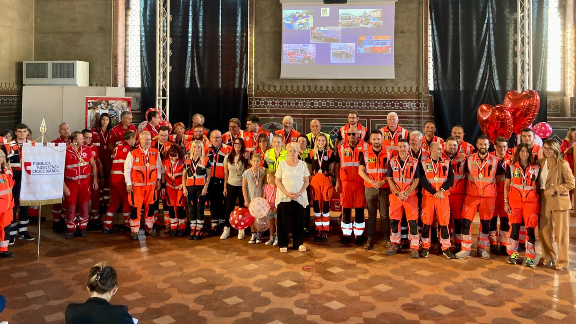 Memorial Saltarelli, donati defibrillatori a piccole comunità e forze dell’ordine