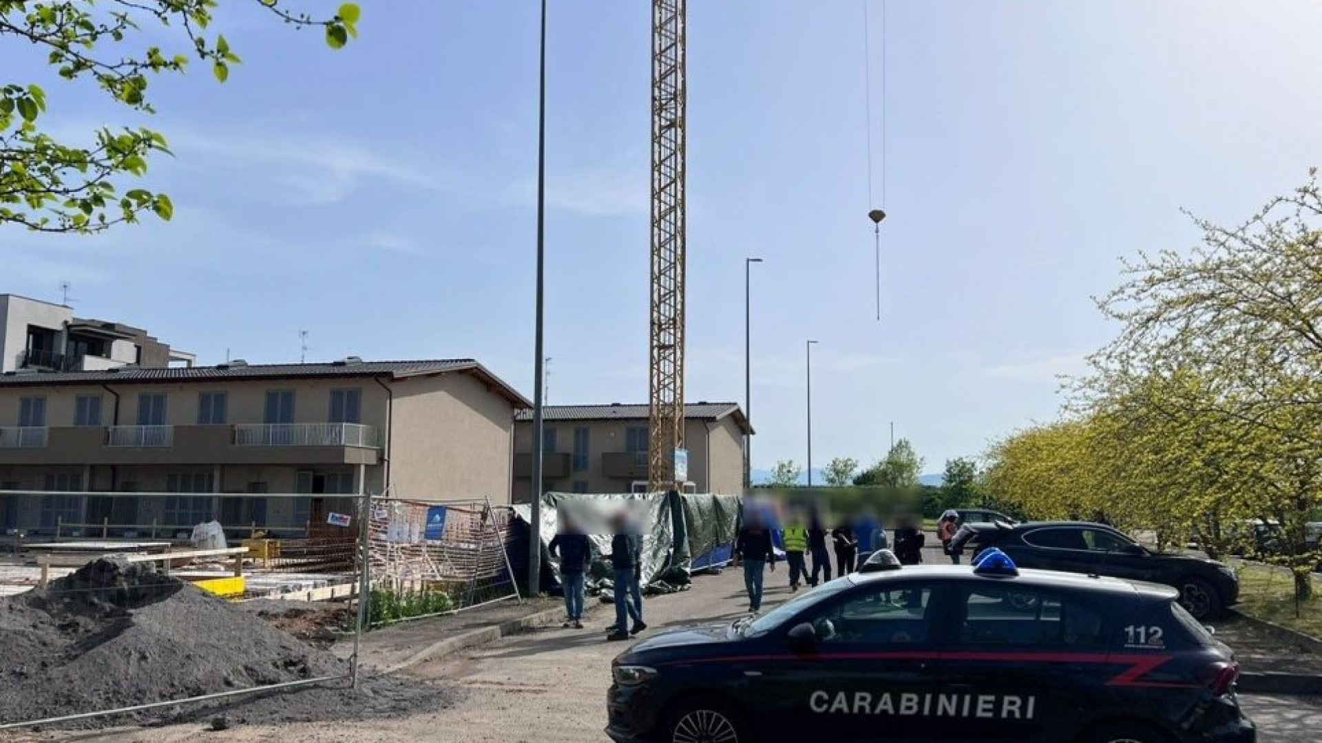 Tragedia in un cantiere a Piacenza, muore un operaio di 57 anni