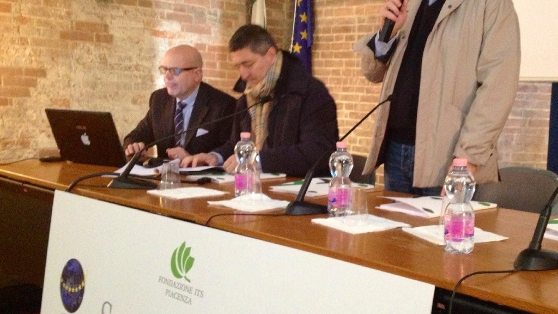 Il convegno Its: "Piacenza capitale anche della logistica alimentare"
