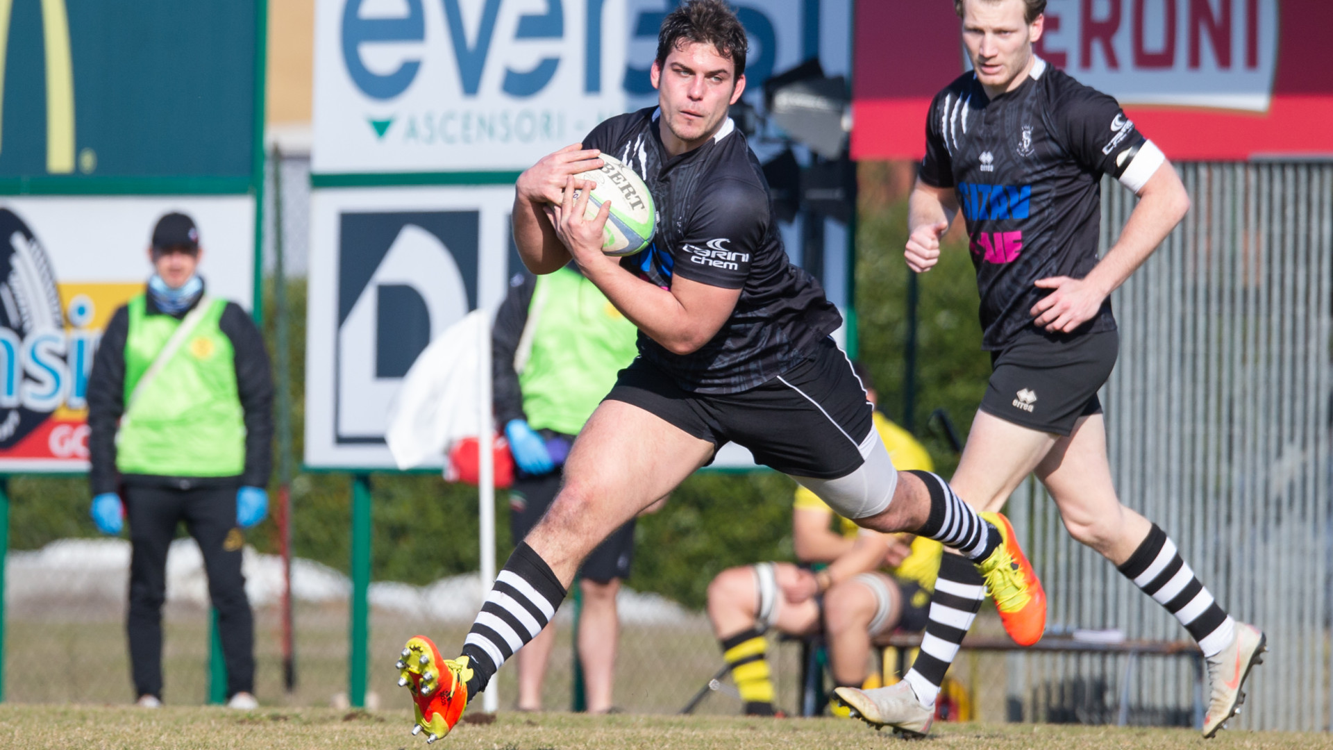 Rugby Top 10, i Lyons devono ruggire: stasera arriva la capolista Petrarca