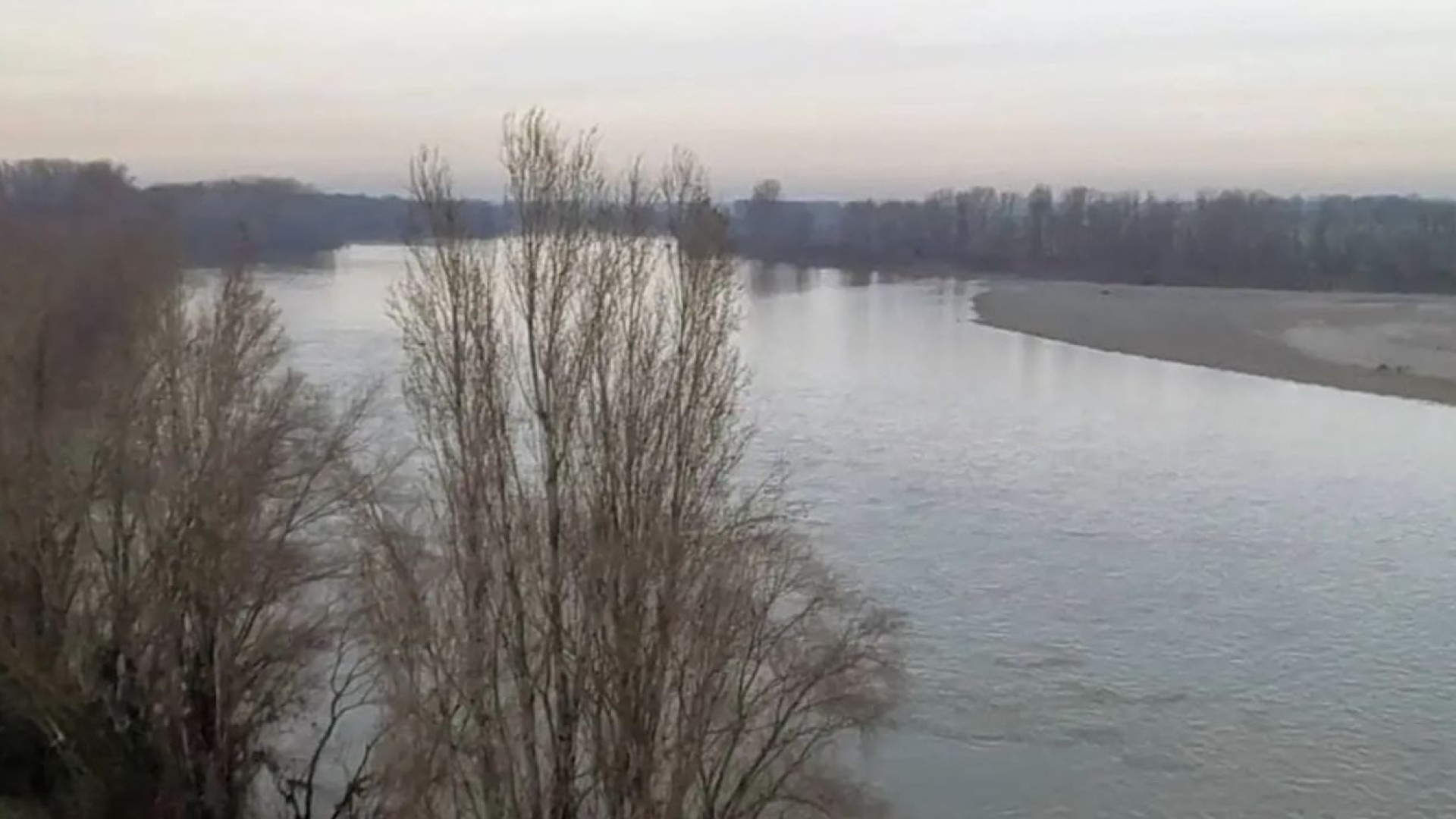 "Un PO di bici": riscoprire il grande fiume e il Trebbia pedalando. E poi Mare in città