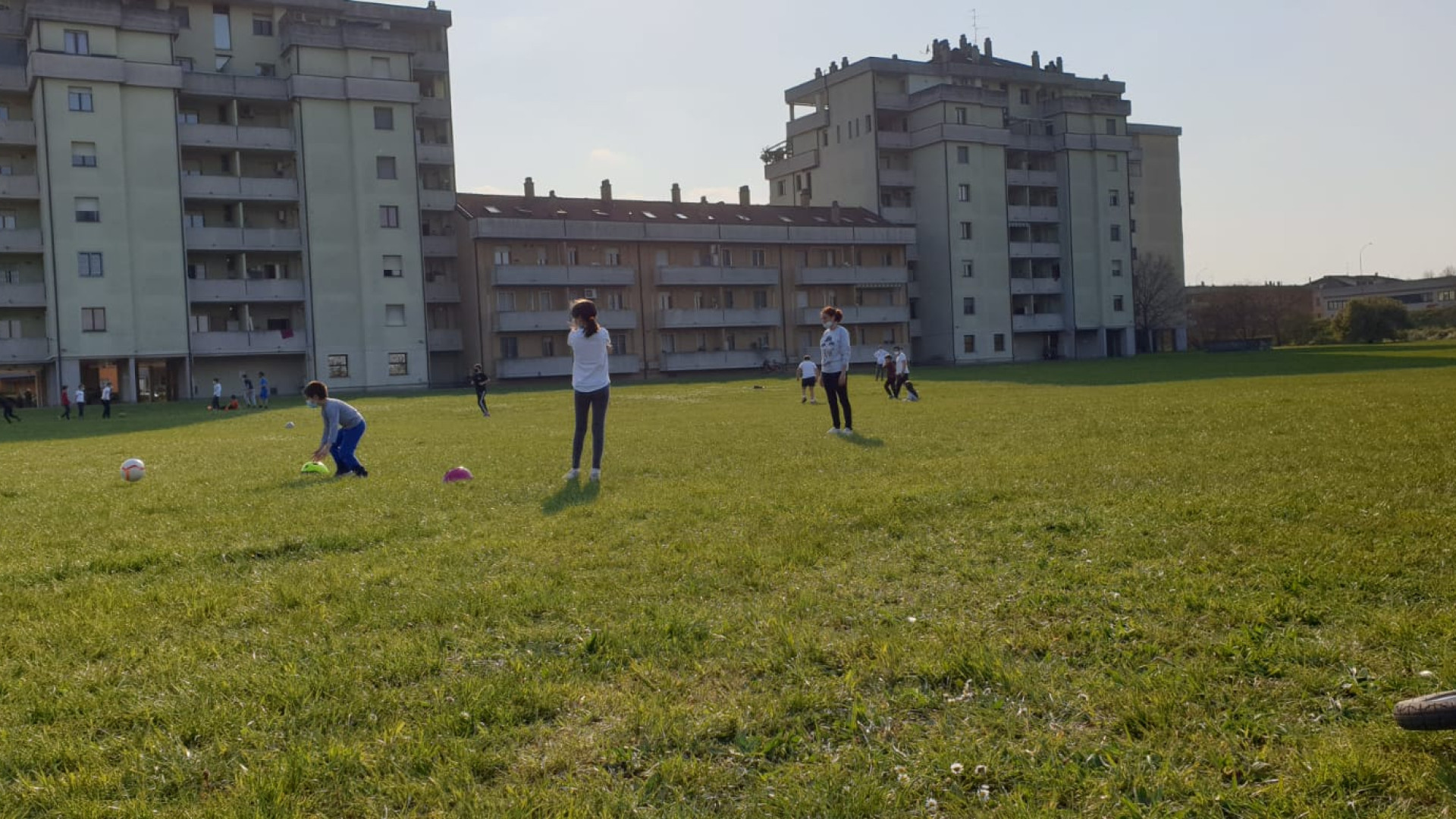 Gli abitanti di San Lazzaro: "Il Comune ci ascolti sul futuro dell'area di via Codagnello"