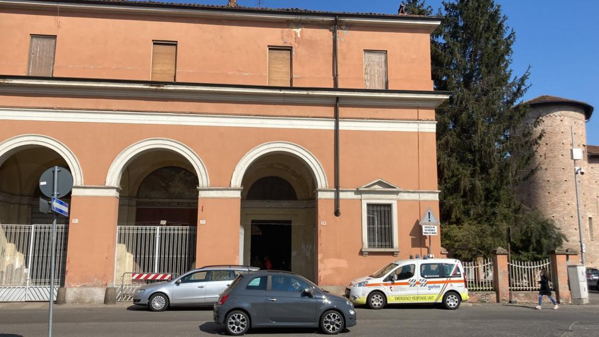 In piazza Cittadella il centro territoriale per raccogliere vestiti e cibo per gli ucraini