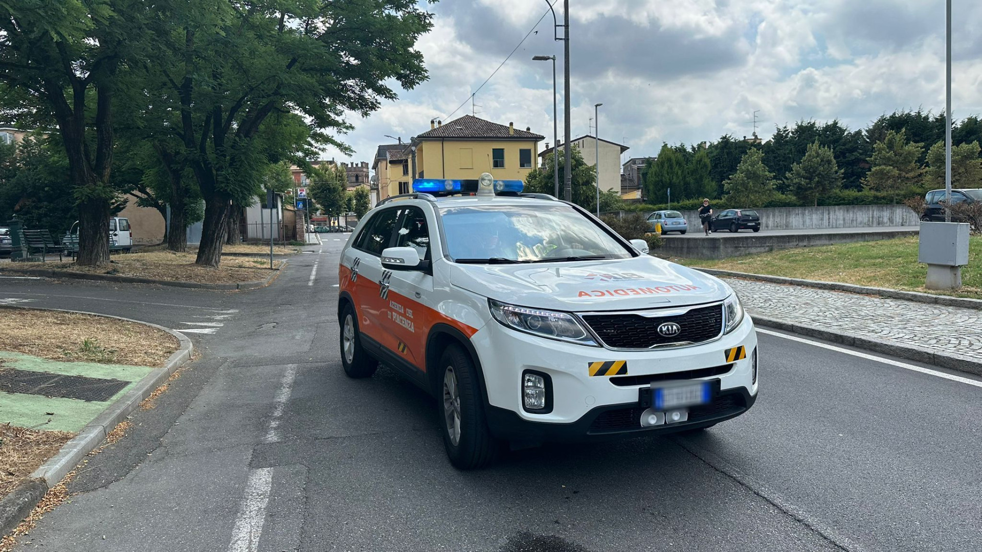 Cade in bici a Podenzano, 70enne trasportato in ospedale con lievi ferite