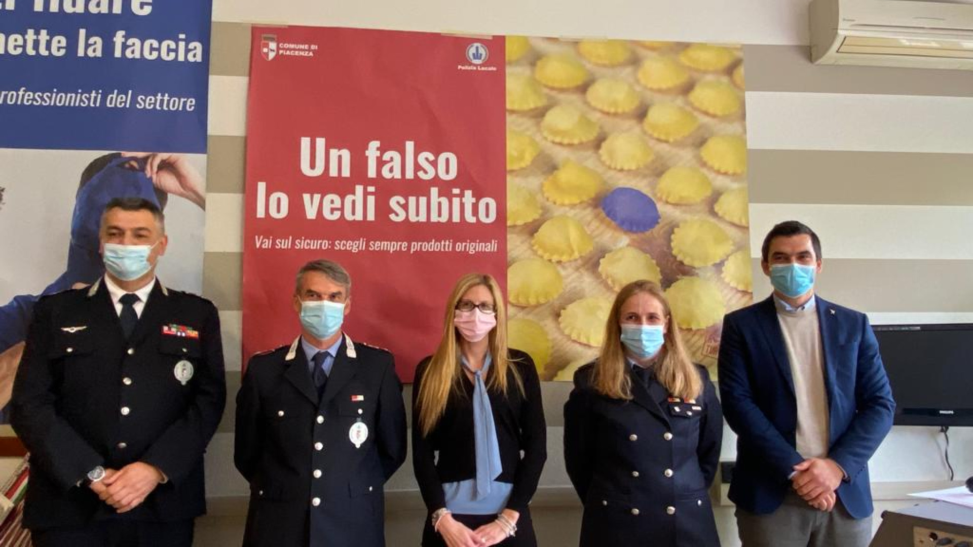 "Un falso lo vedi subito": la campagna del Comune contro la contraffazione