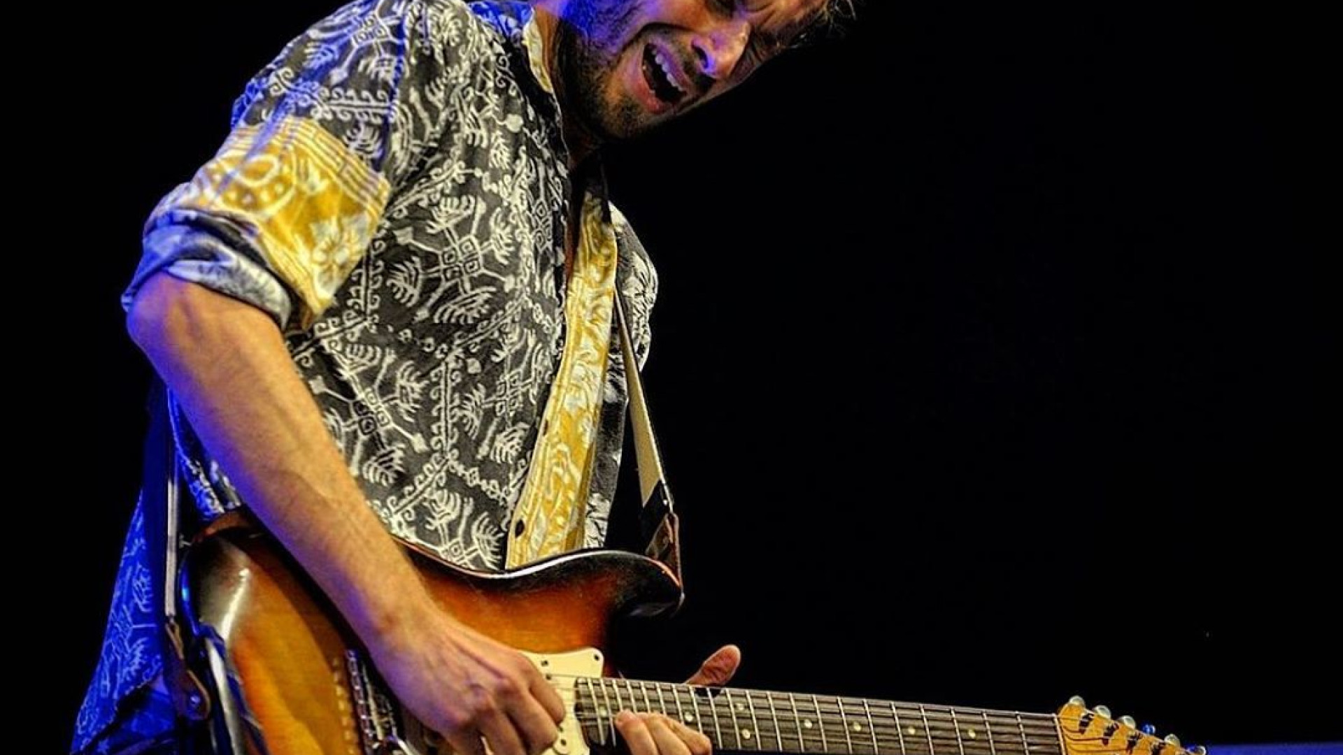 Il chitarrista Manuel Boni ha accompagnato "Ultimo" nel suo tour