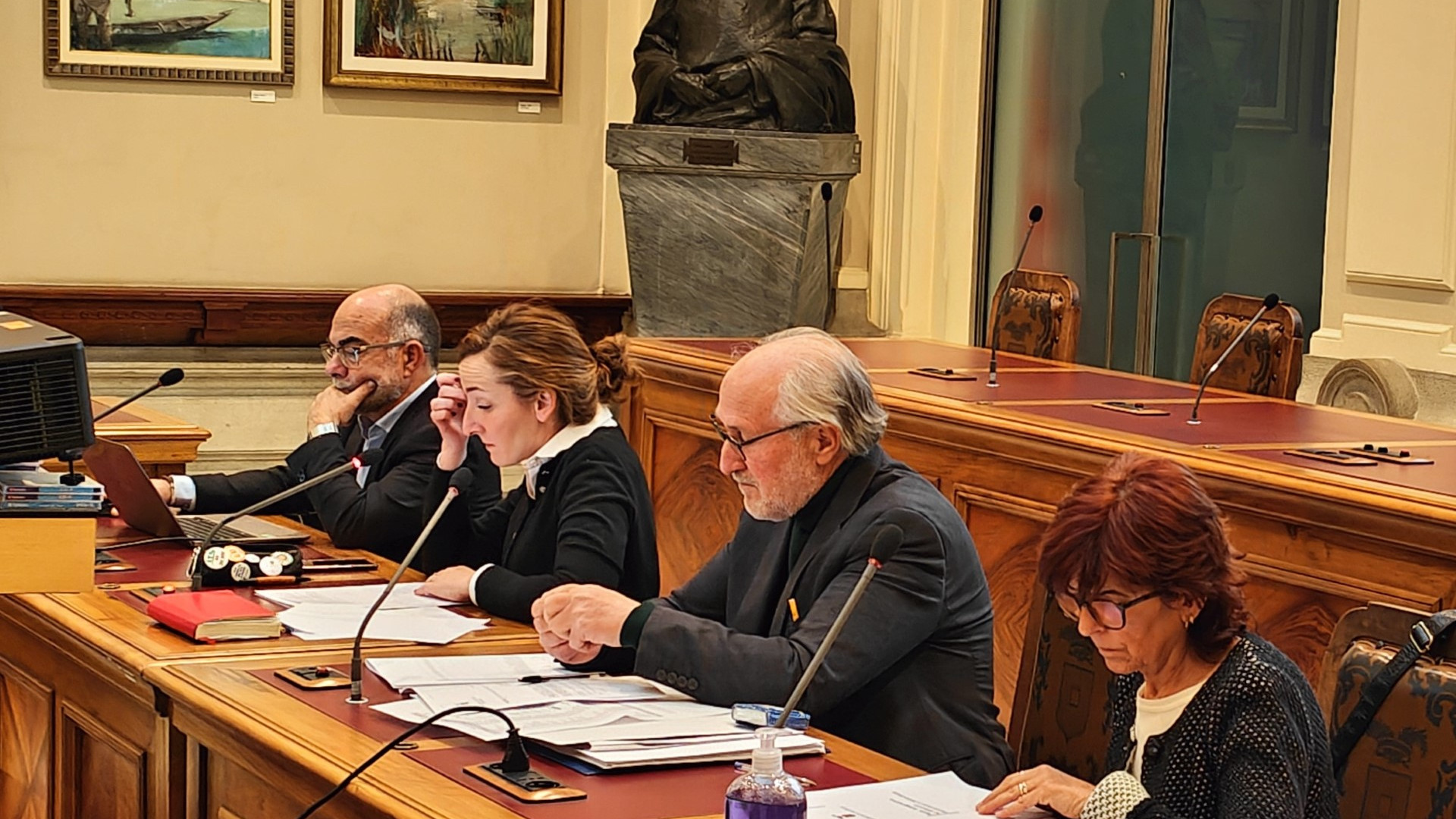 Via libera unanime al Piano da 35 milioni della Provincia. Sarà l'anno delle scuole
