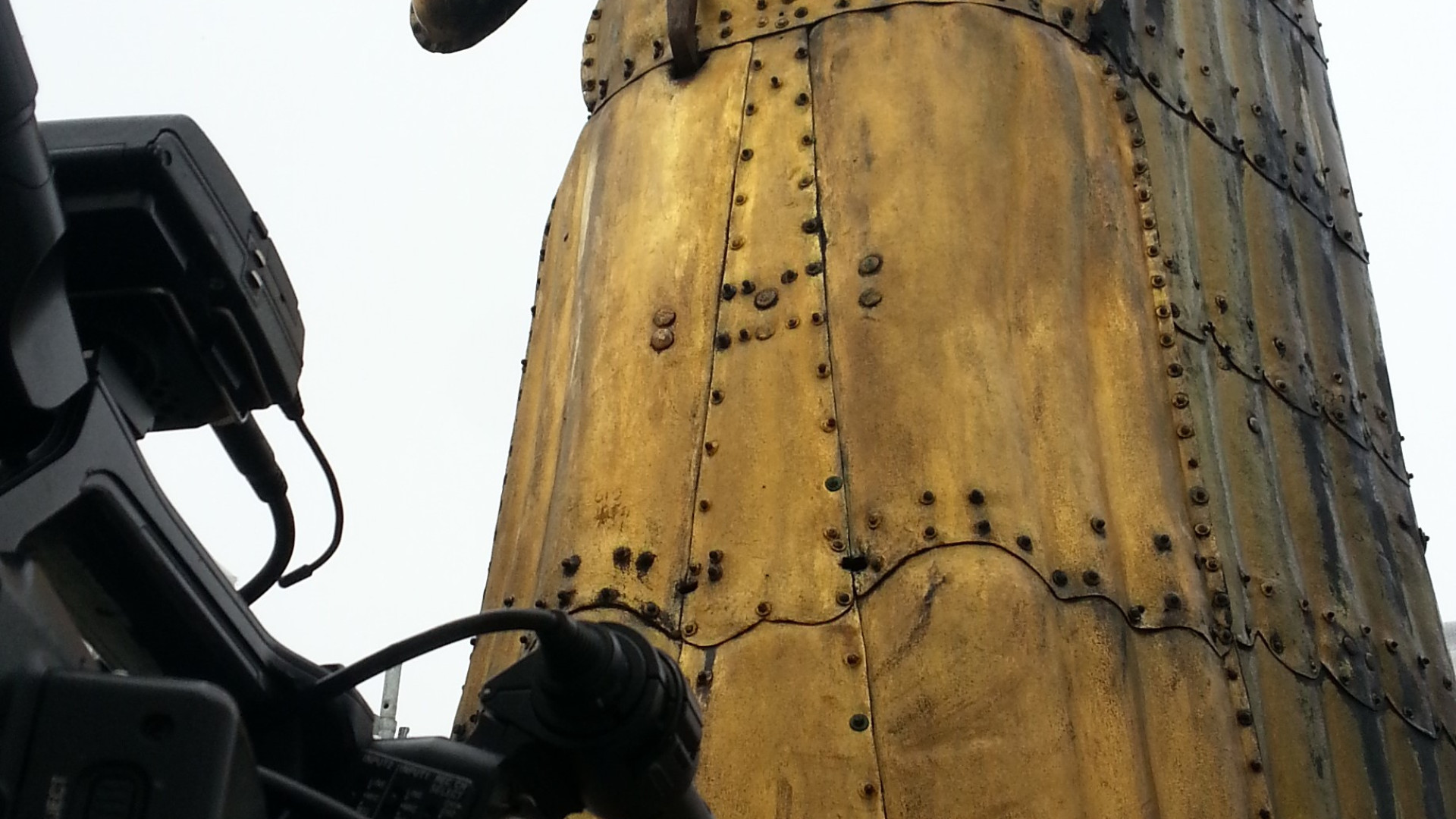 Duomo, lavori quasi finiti. Messo in sicurezza l'Angelo. LE FOTO