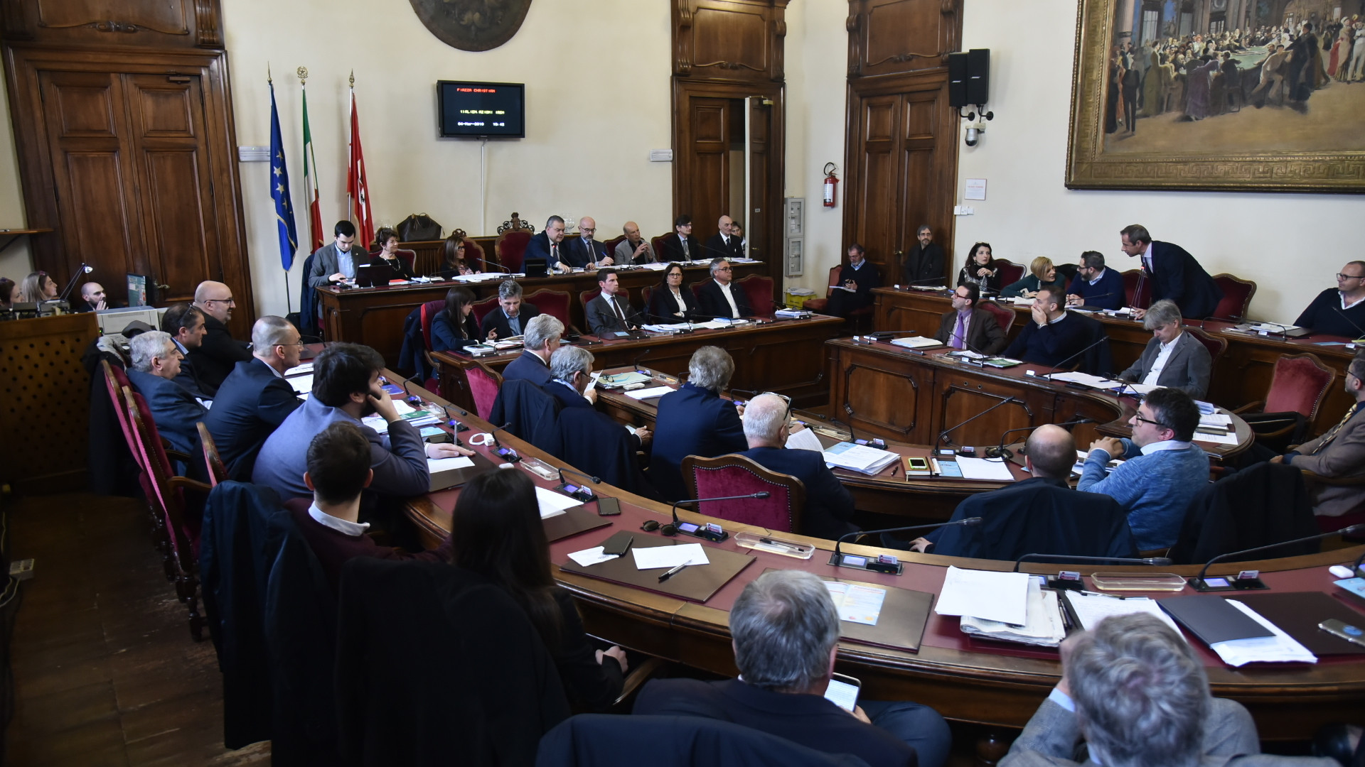 Ore tre, passa il bilancio comunale. Stop alle penali aggiuntive alle multe