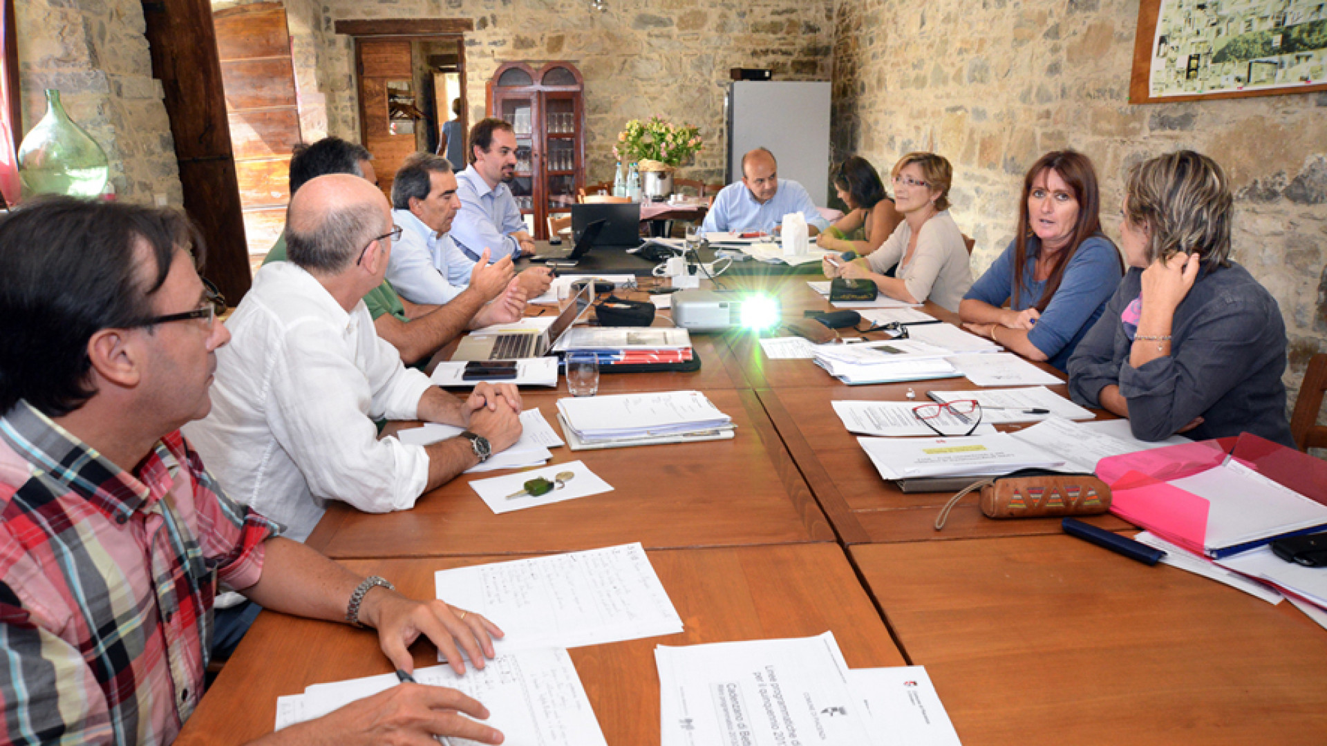 Finito il ritiro di giunta: "Addio definitivo a Palazzo Uffici"