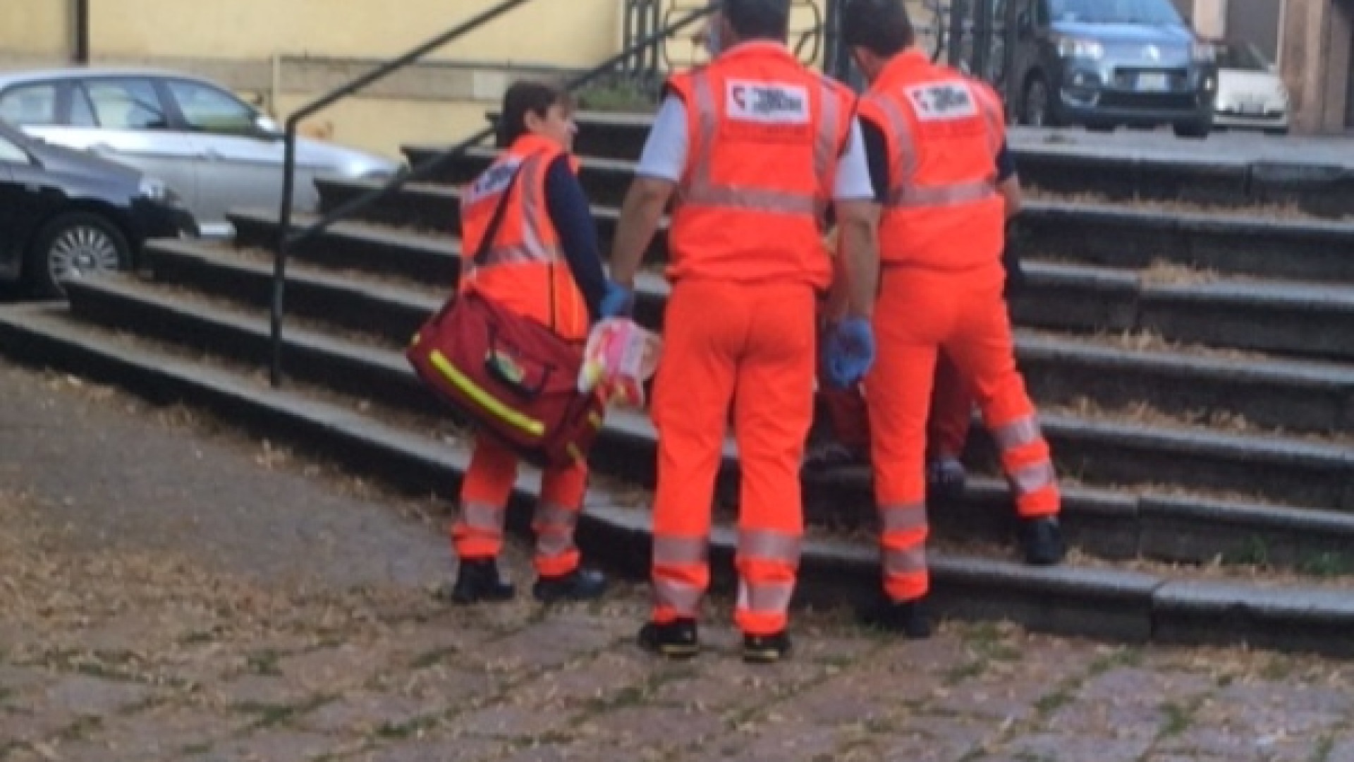 Giardini Merluzzo, la bici contesa diventa pretesto per colpi proibiti: un ferito