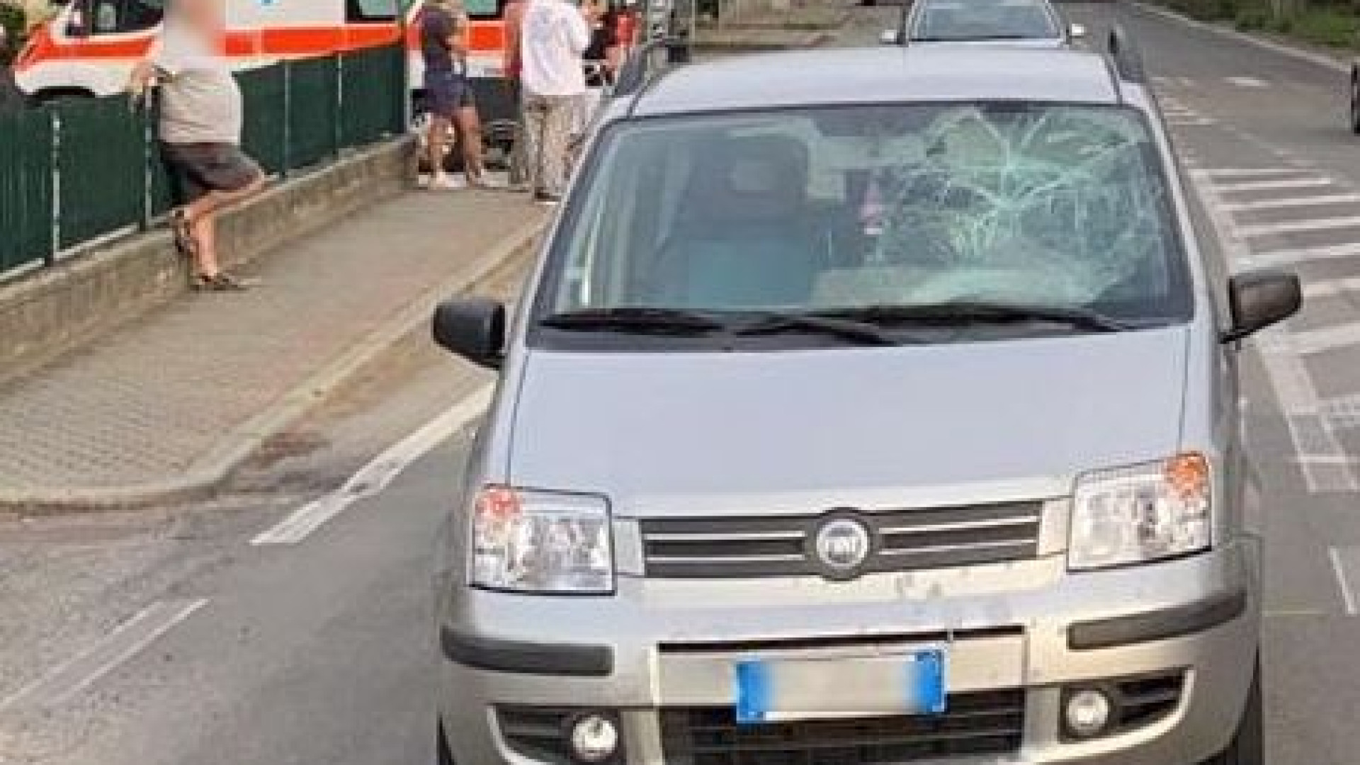 Villanova, ragazzino in bicicletta investito da un'auto in via Repubblica: è grave