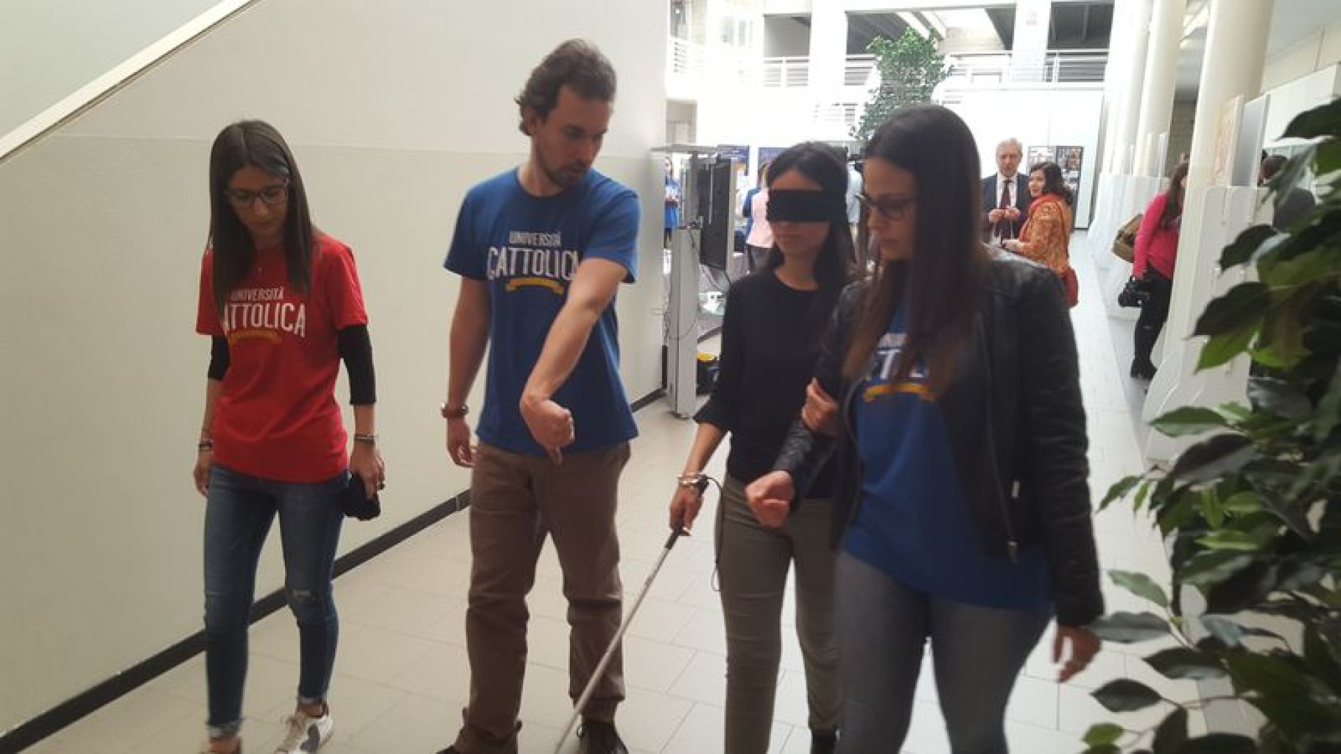 Bendati per capire le difficoltà: alla Cattolica 130 disabili iscritti