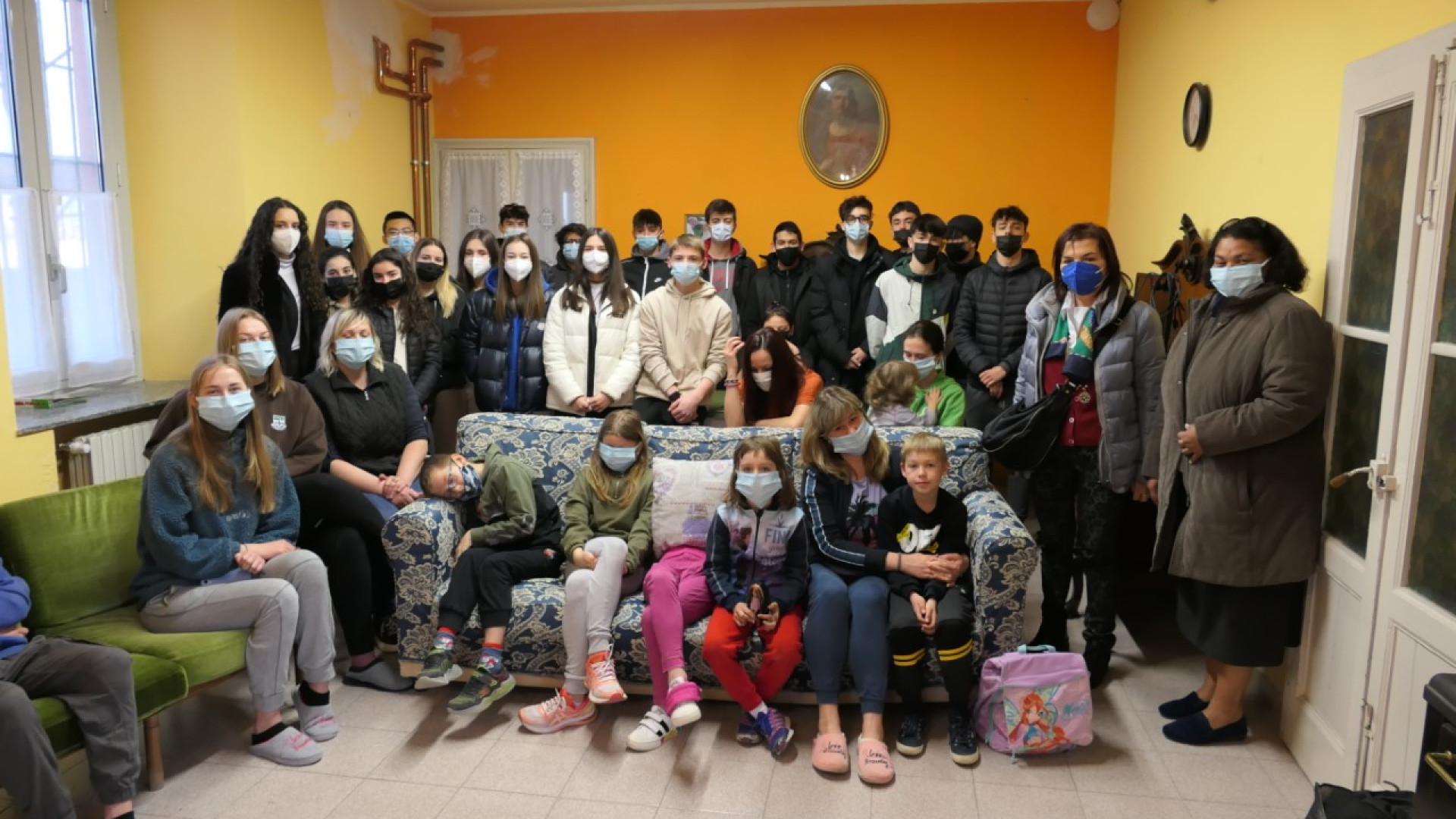 Il grande cuore degli studenti di Borgonovo: "Aiuti e abbracci agli ucraini in fuga"