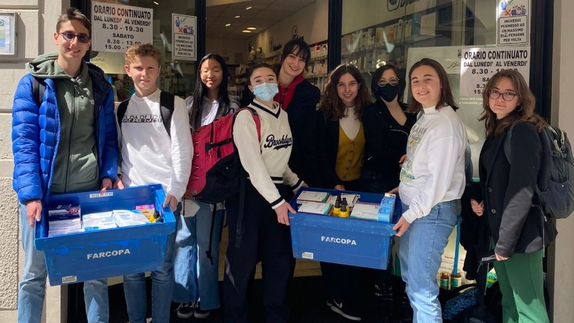 I ragazzi del giornale del Respighi raccolgono farmaci e medicazioni per gli ucraini