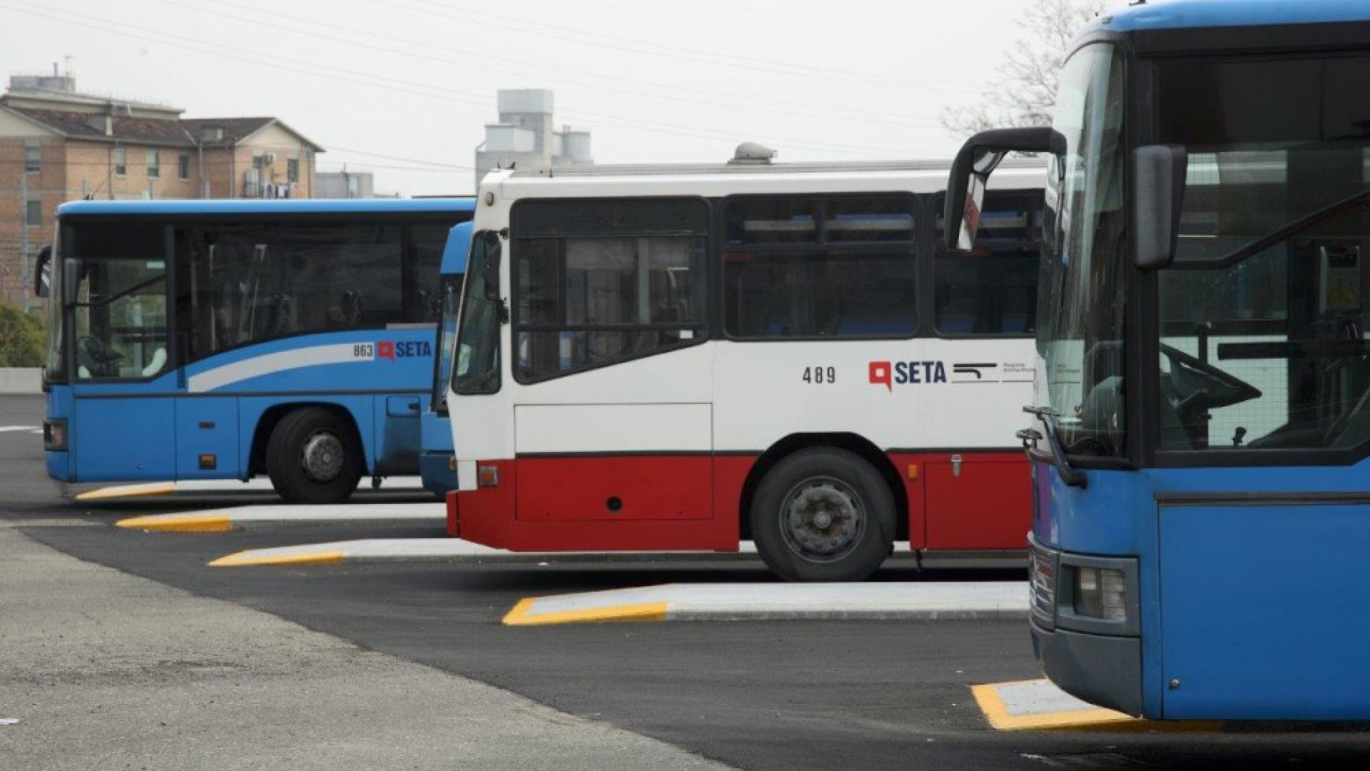 Trasporto studenti, servono almeno 30 bus per il nuovo anno scolastico