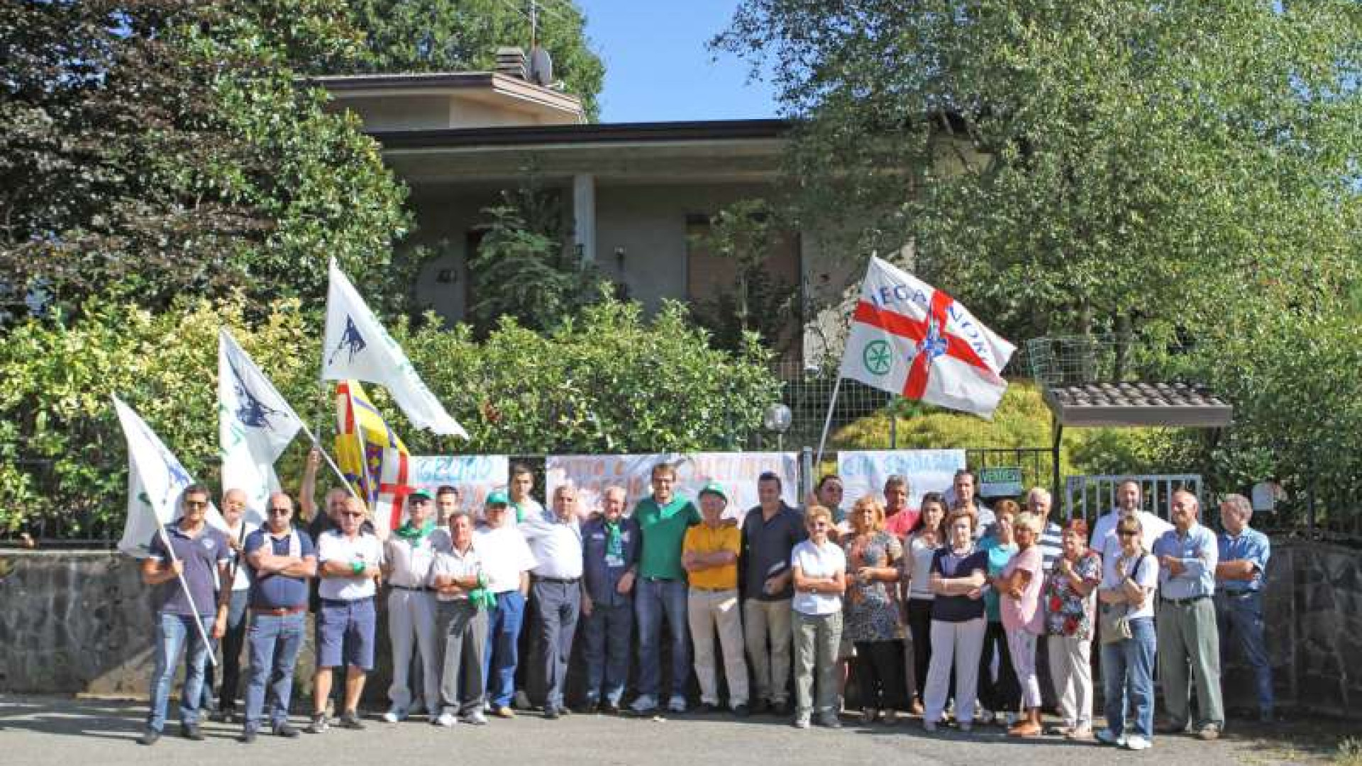 Lega: "No ai profughi a Pontedellolio". I residenti annunciano lo sciopero fiscale