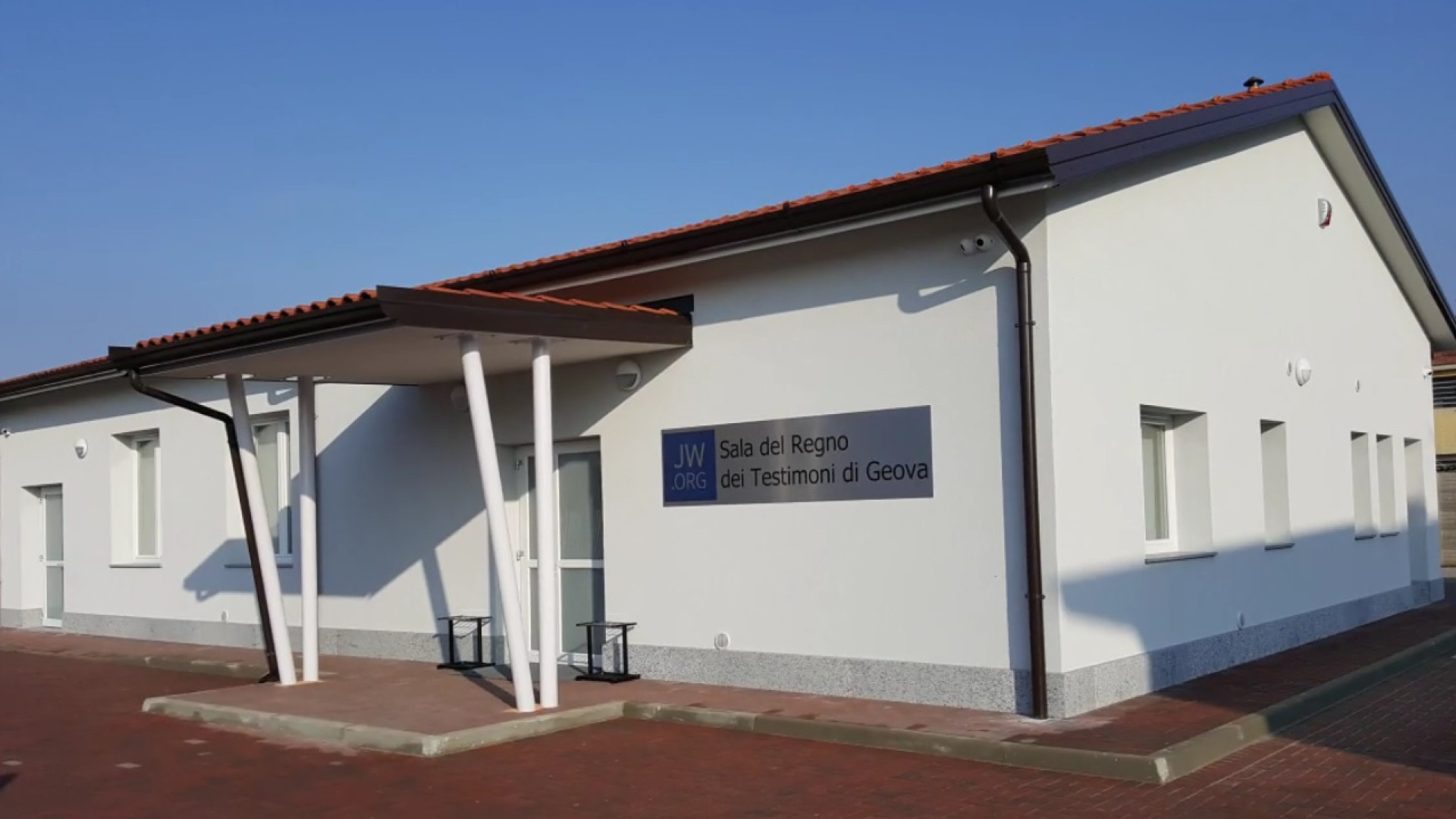 Testimoni di Geova, inaugurata la nuova Sala del Regno