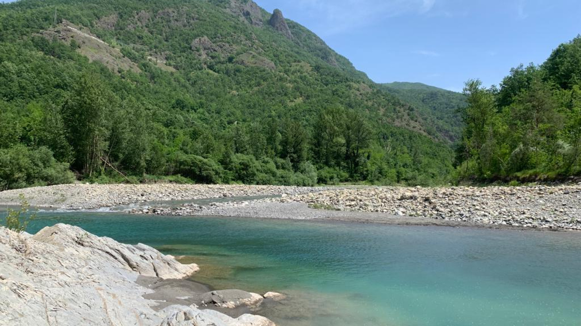 Pensieri in quota scende in Trebbia: la spiaggia di Sant'Agostino. Podcast