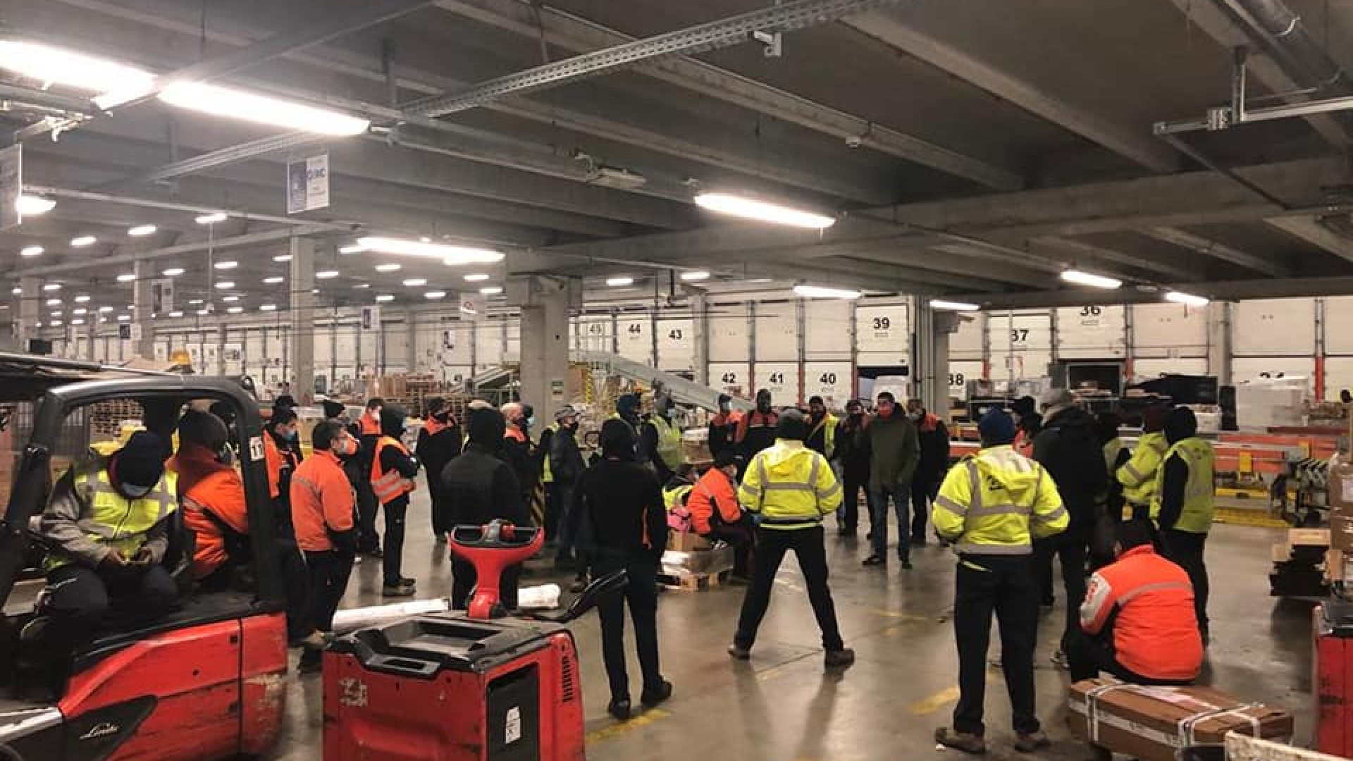 FedEx Tnt via da Piacenza, i sindacati Cgil e Cisl: "Scelta gravissima e immotivata"