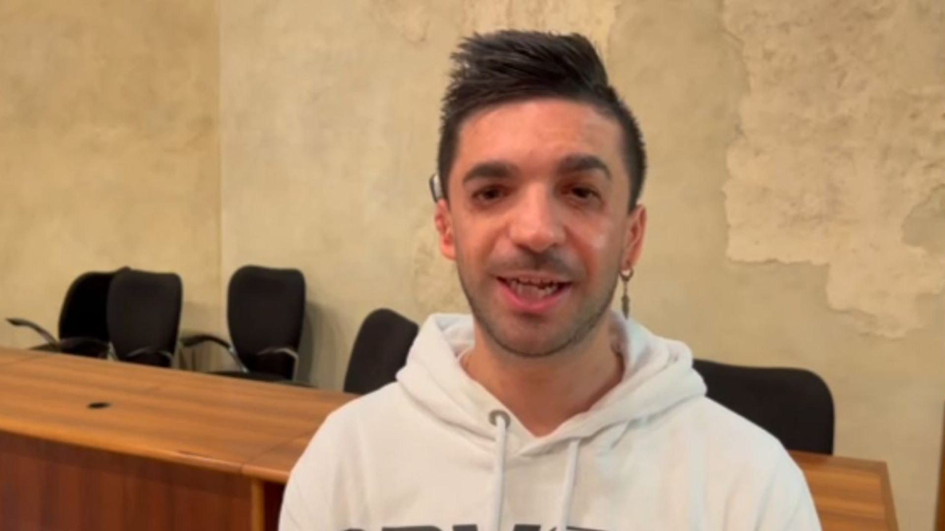 Capperi incontra gli studenti di San Giorgio: "Non fatevi contagiare dalla violenza"