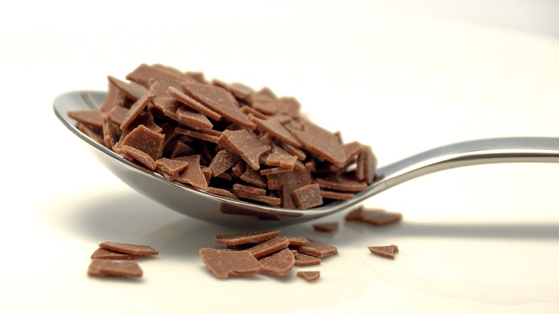 Uova di Pasqua, la nutrizionista: "Sì al cioccolato, ma a piccole dosi e con il pane"