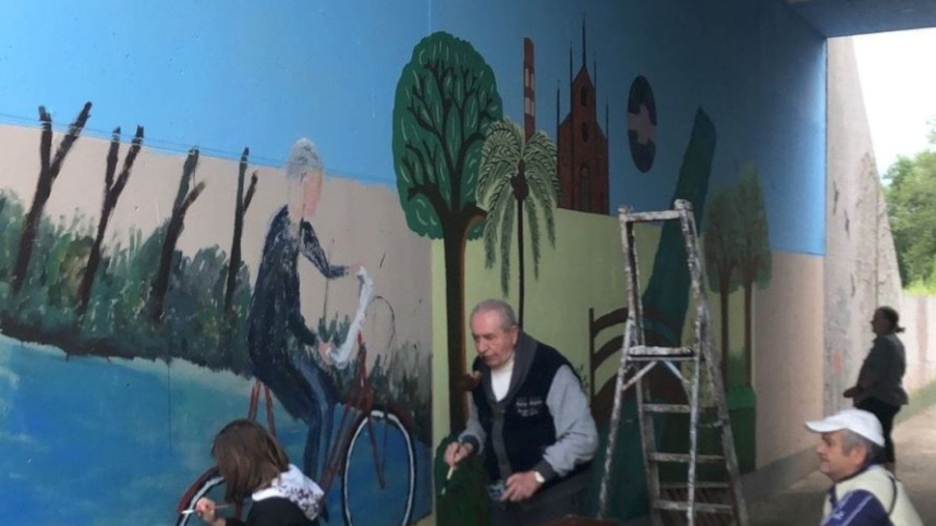 Galleria del sorriso: sotto la tangenziale di Fiorenzuola esplode il colore. LE FOTO
