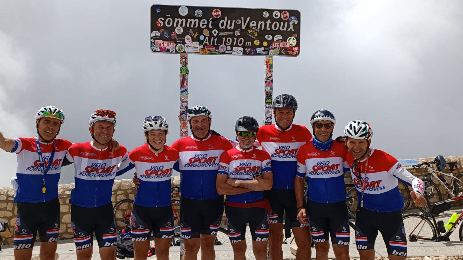 Tra Francia e Spagna per 900 chilometri: rientrati i ciclisti della Transpirenaica