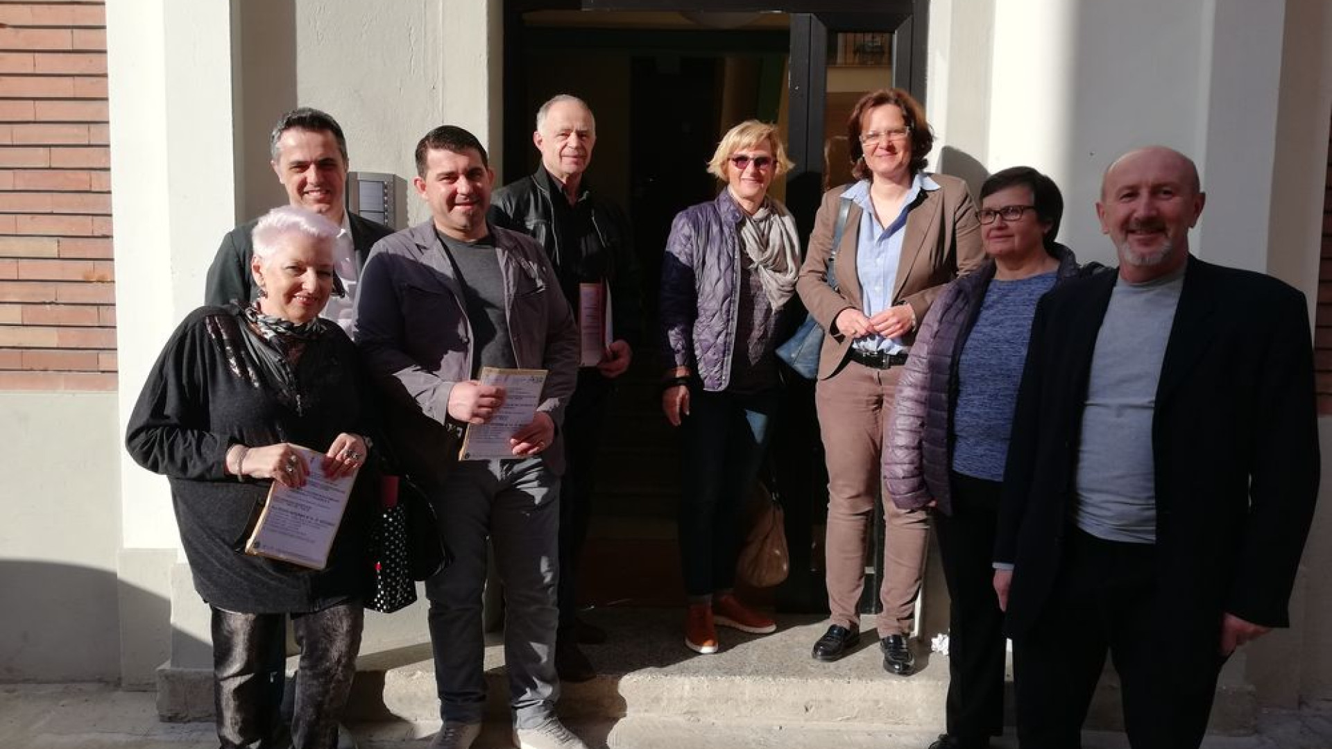 Alloggi Acer ristrutturati, consegnate le chiavi ai primi inquilini