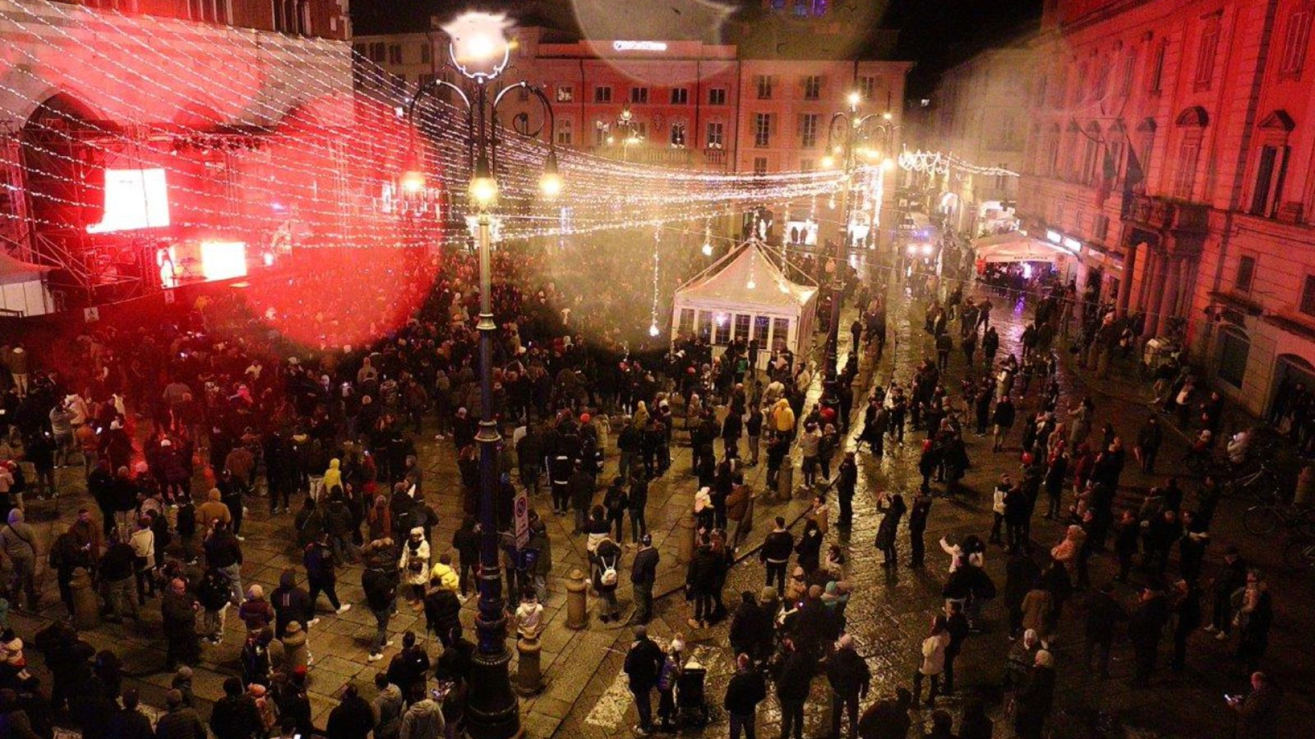 Petardi e botti a Capodanno: ordinanza ignorata e sos alla polizia locale, ma zero multe