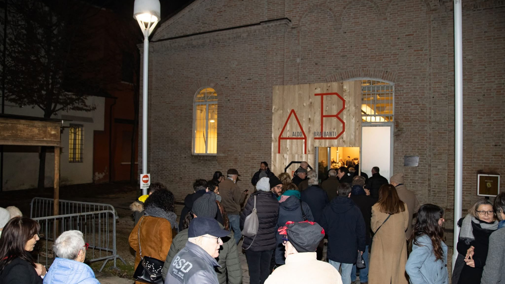 Fiorenzuola, inaugurata la mostra dedicata al mondo |di Aldo Braibanti