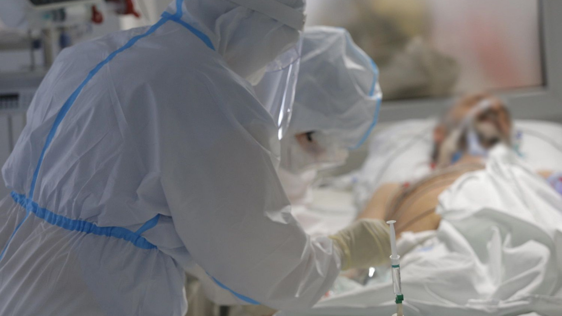 I dati calano, ma l'ondata di morte su Piacenza non si arresta: nell'ultima settimana ben 39 vittime