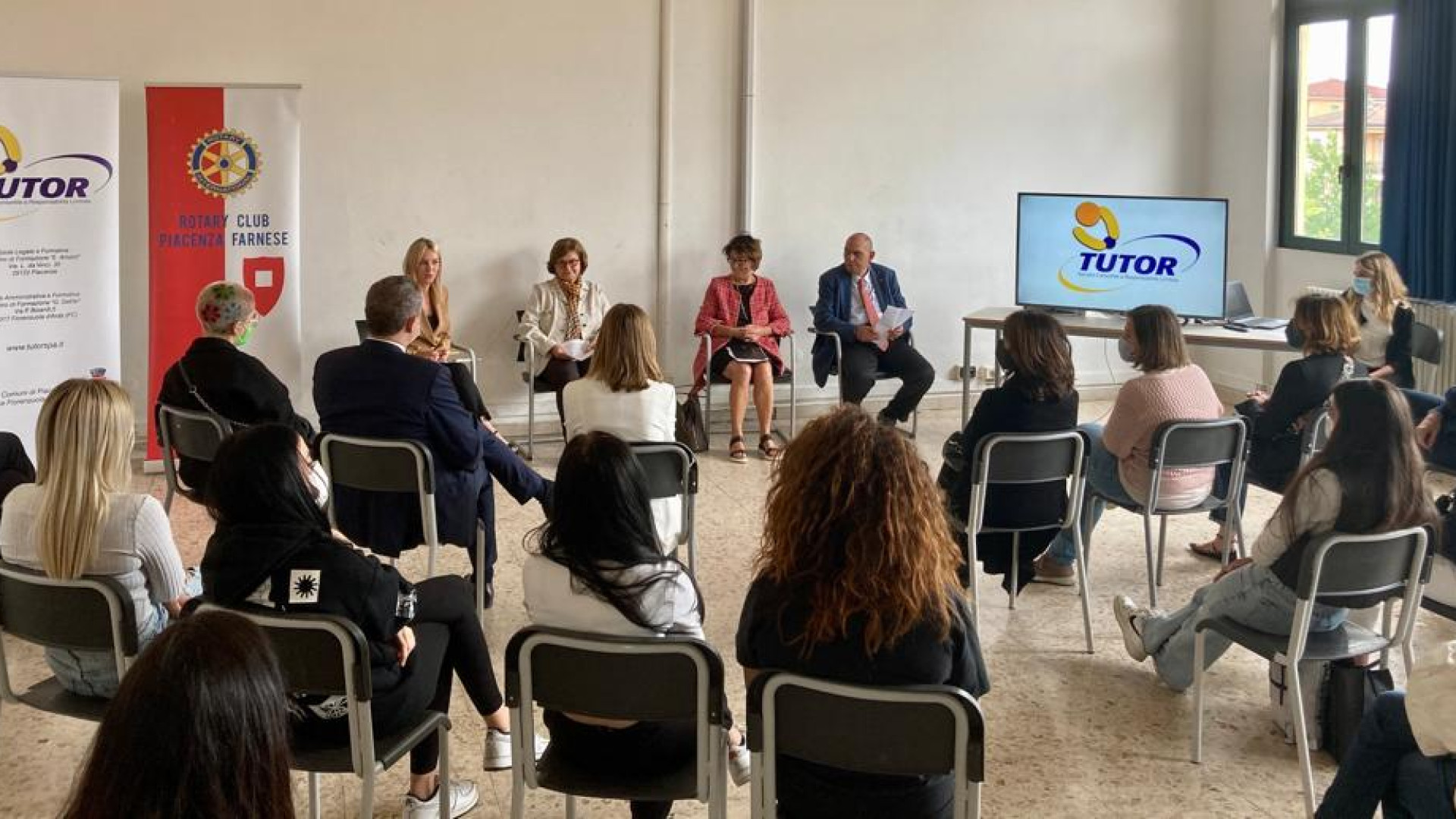 "Così abbiamo superato le barriere del Covid": premiata una classe del Tutor