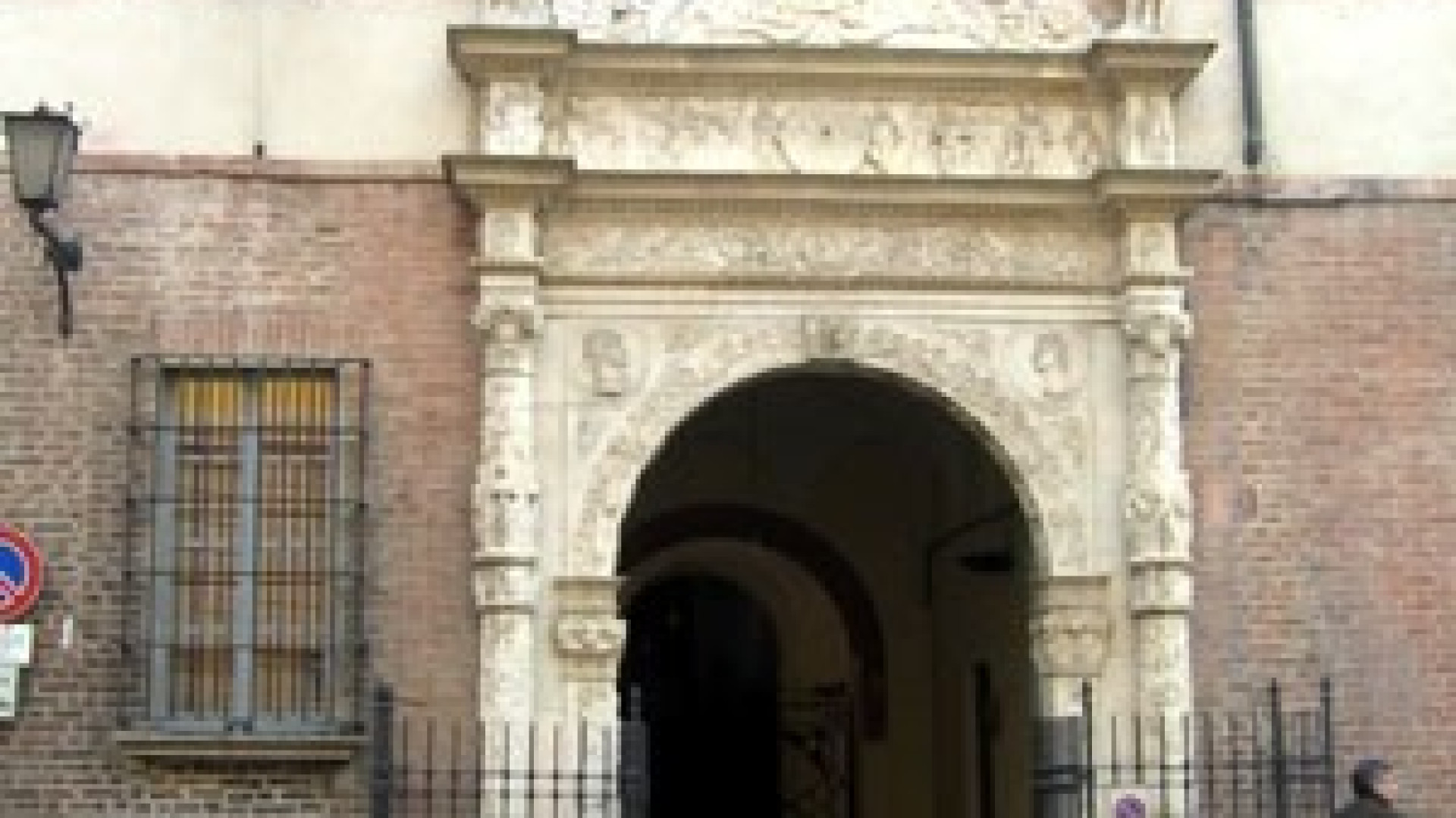 Il giudice: "Il professore non insegni più", ma lui annuncia appello