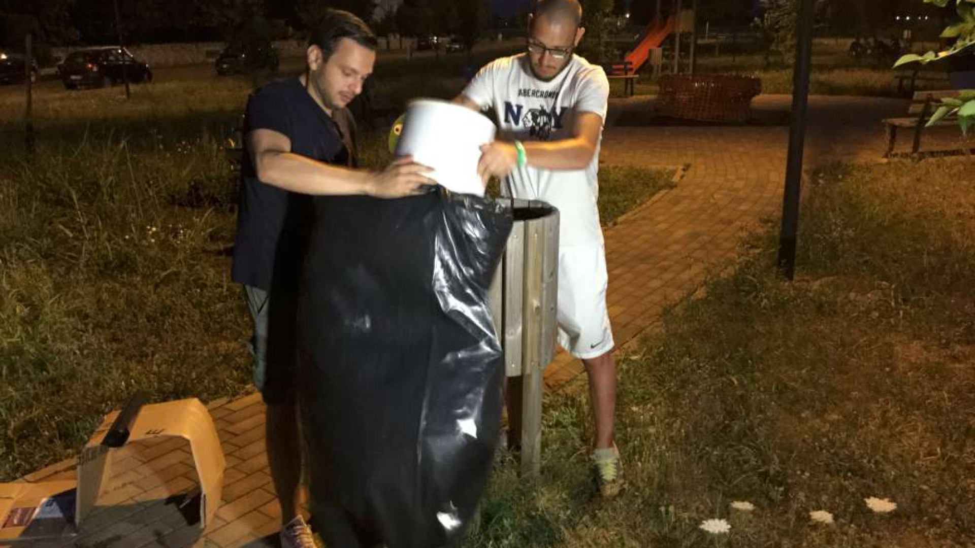 "Vogliamo più sicurezza alla Besurica",i giovani ripuliscono il quartiere